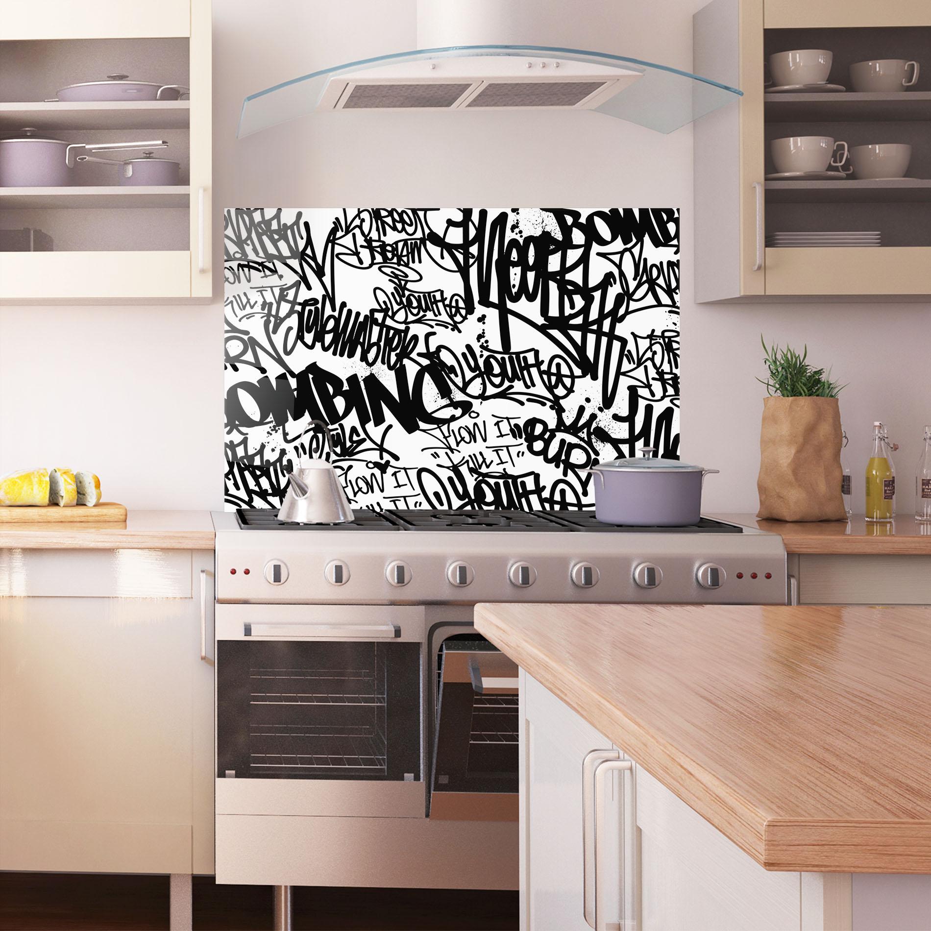 Panou Sticla Bucatarie Black Tags mockup 1