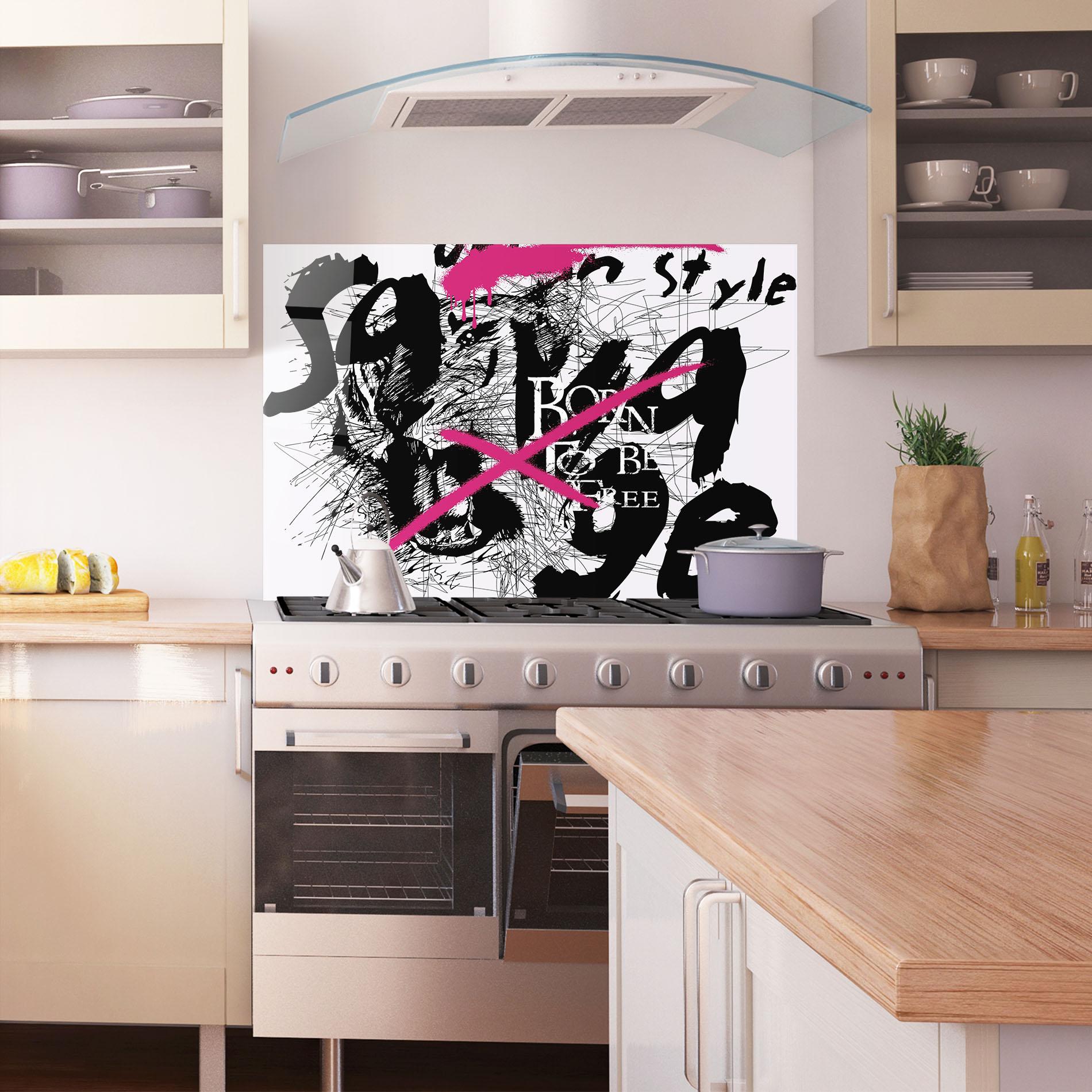 Panou Sticla Bucatarie Born Free Graffiti mockup 1
