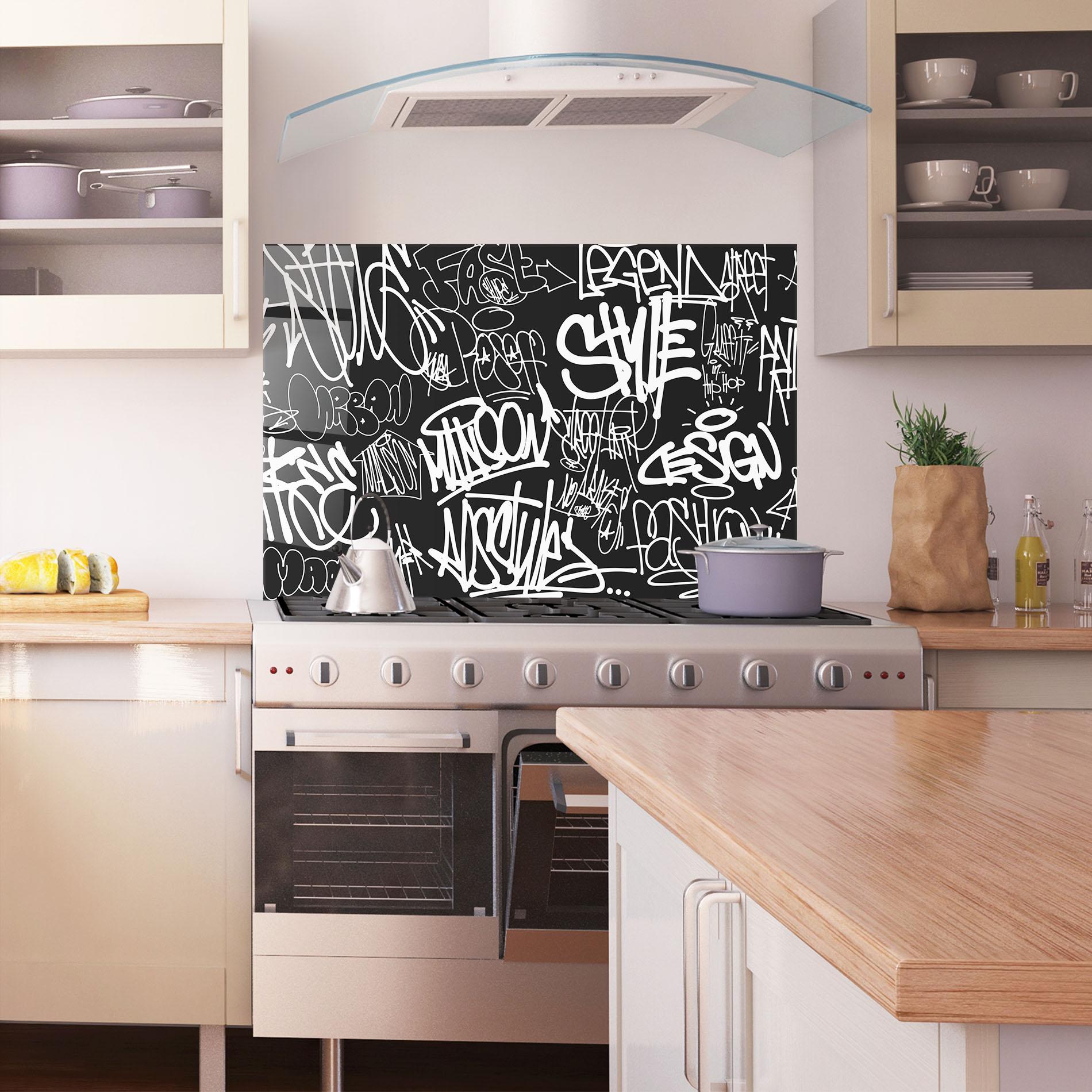 Panou Sticla Bucatarie Graffiti Tags mockup 1