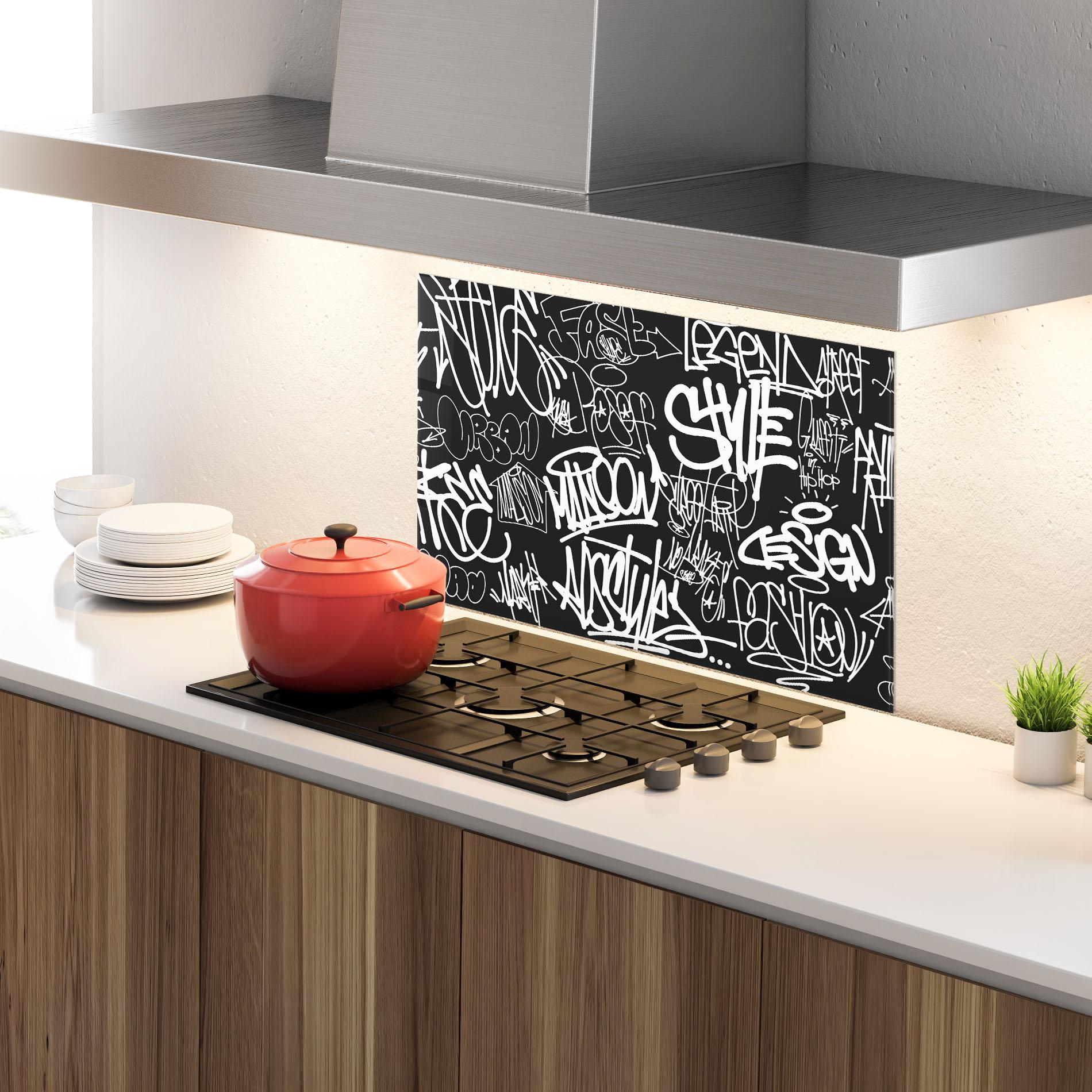 Panou Sticla Bucatarie Graffiti Tags mockup 4