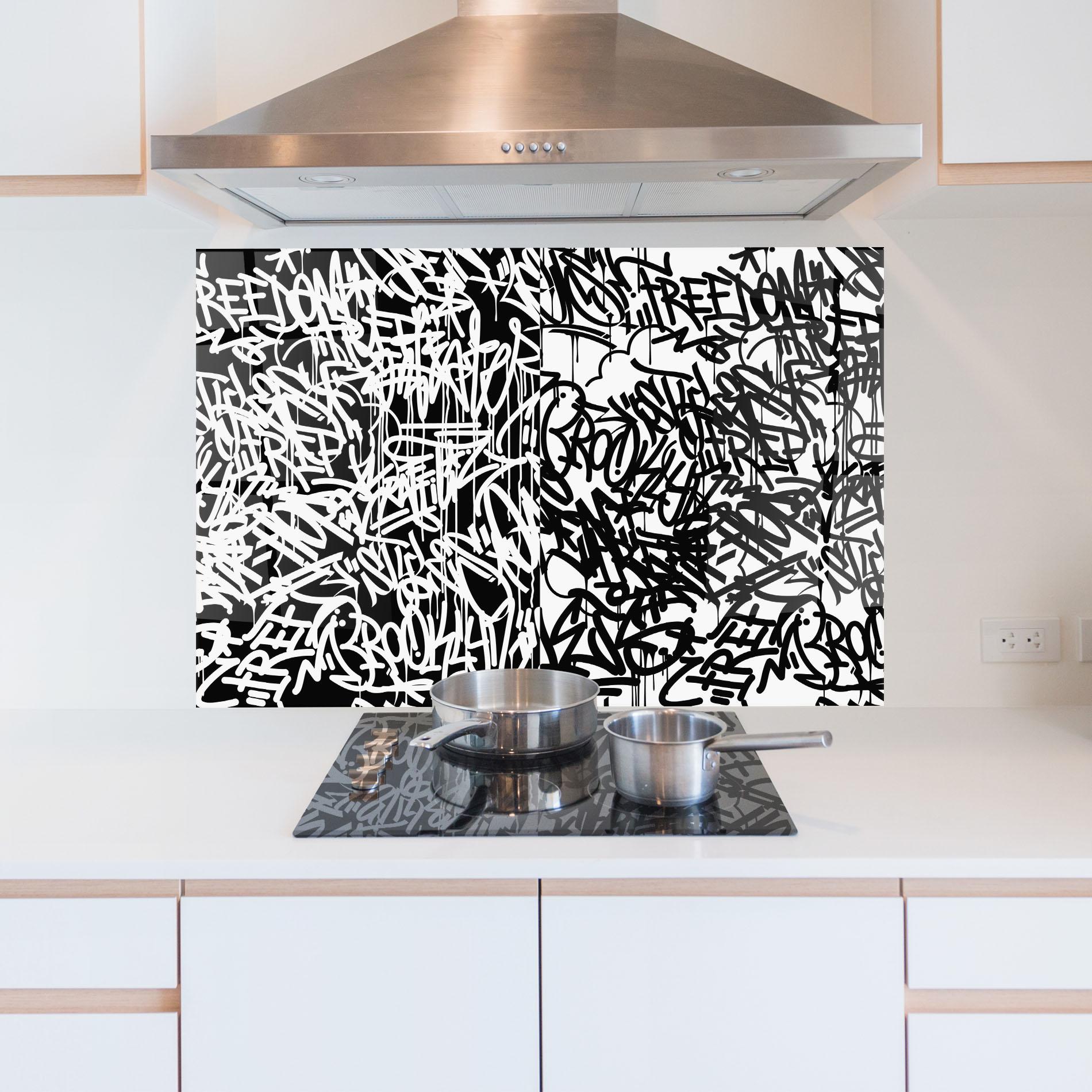 Panou Sticla Bucatarie Black White Graffiti mockup 5