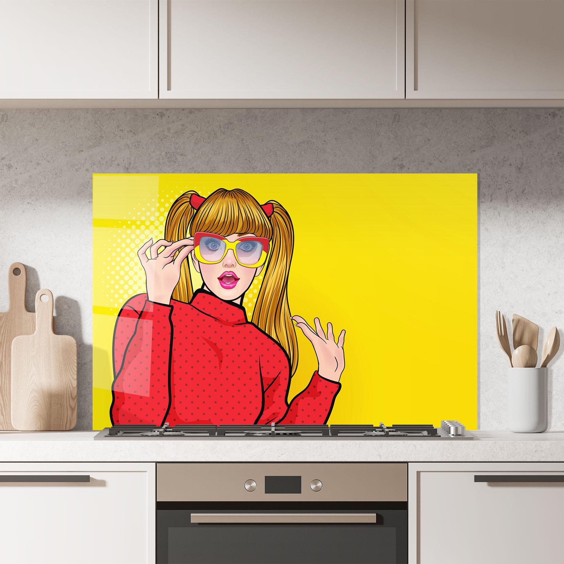 Panou Sticla Bucatarie Pop Woman Surprised mockup 7