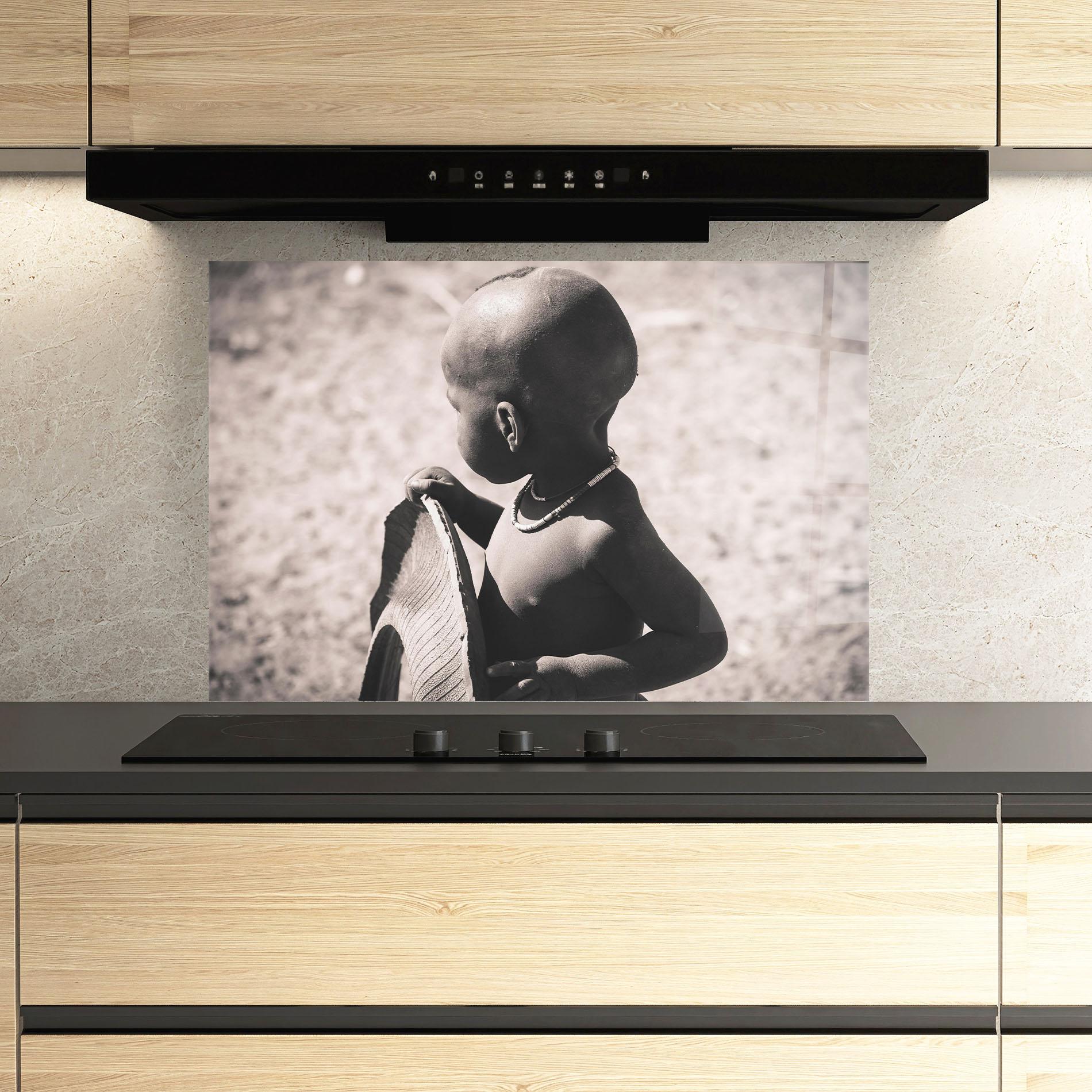 Panou Sticla Bucatarie African Little Child mockup 3