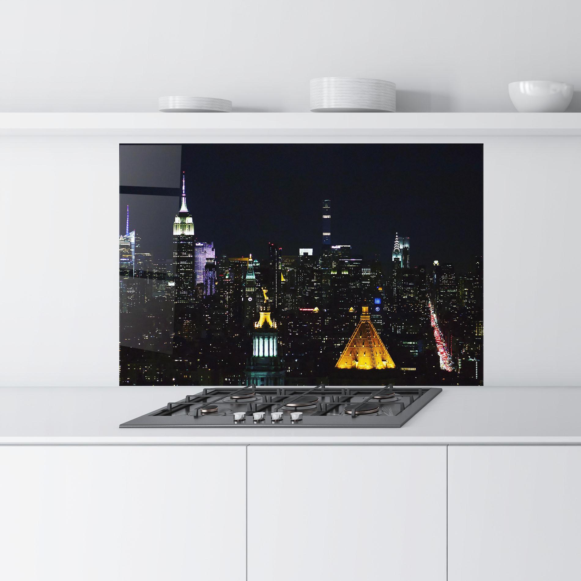 Panou Sticla Bucatarie Pretty City Night mockup 9