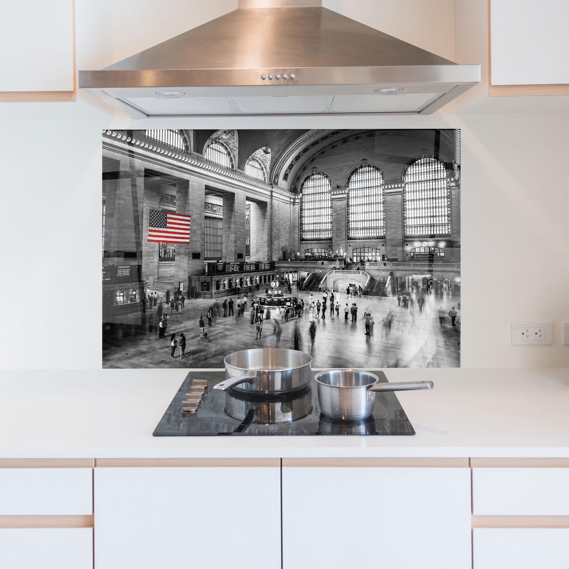 Panou Sticla Bucatarie New York Station mockup 5