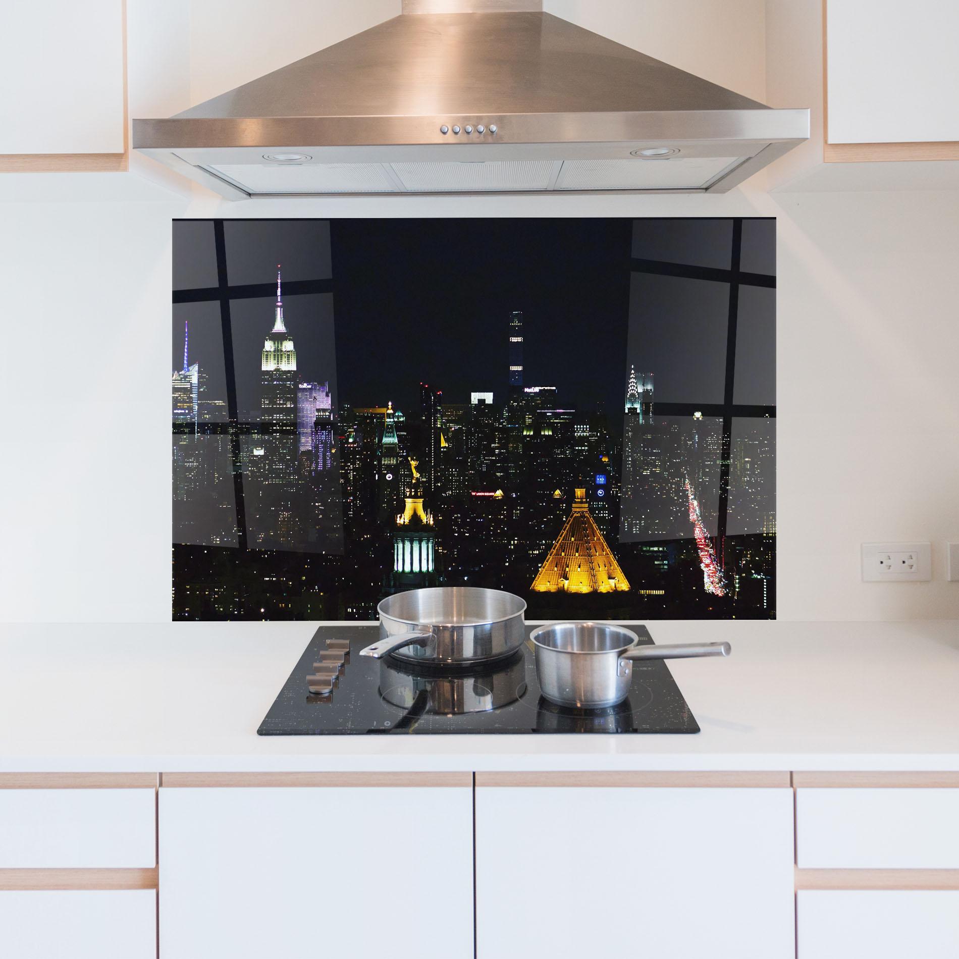 Panou Sticla Bucatarie Pretty City Night mockup 5