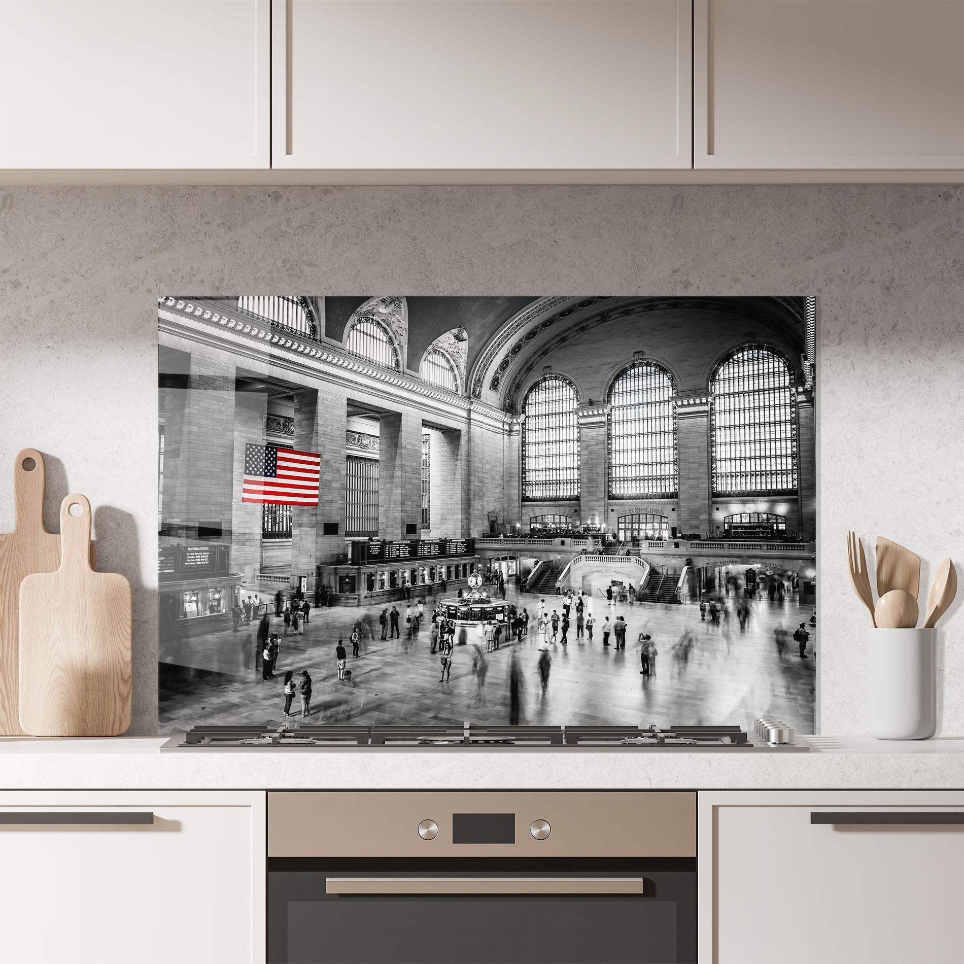 Panou Sticla Bucatarie New York Station mockup 7