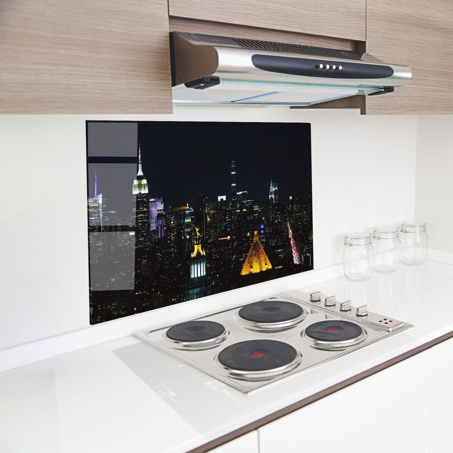 Panou Sticla Bucatarie Pretty City Night mockup 8