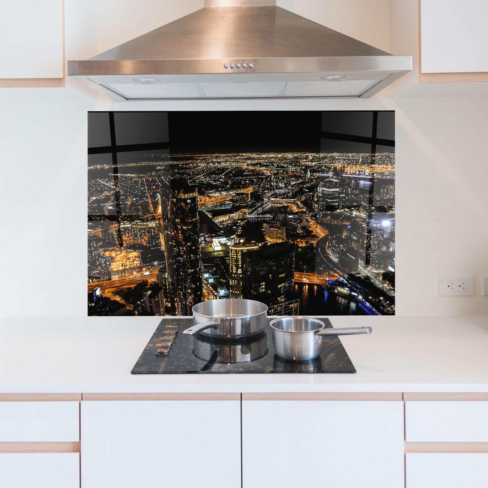 Panou Sticla Bucatarie Black City Light mockup 5