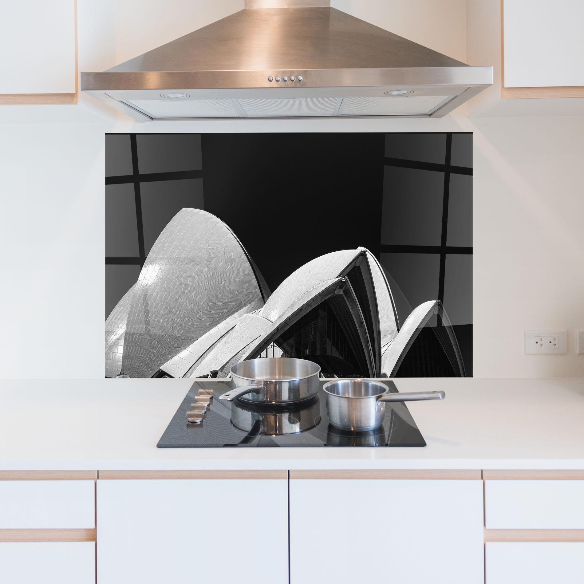 Panou Sticla Bucatarie Opera House Close Up mockup 5