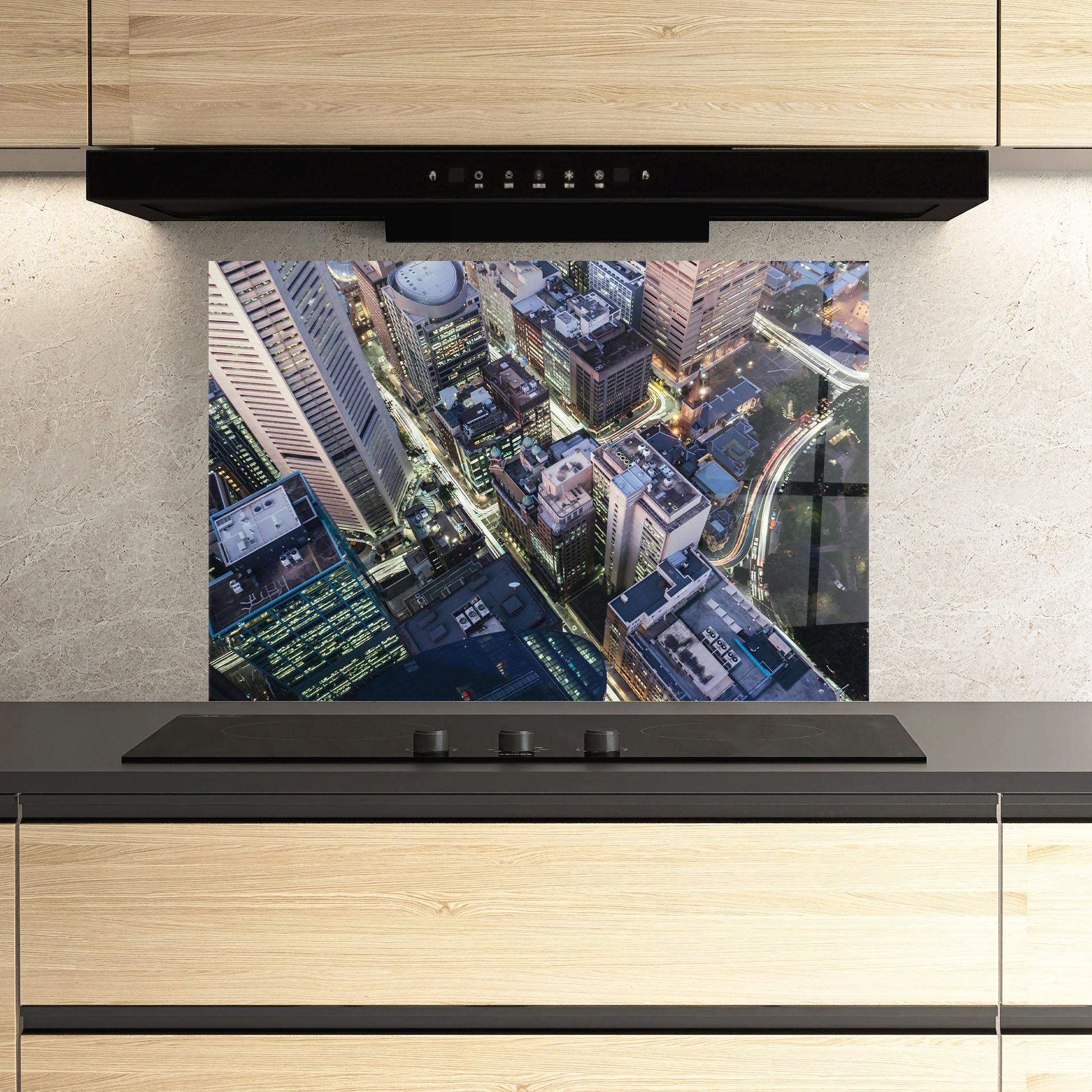 Panou Sticla Bucatarie Green Purple Skyline mockup 3