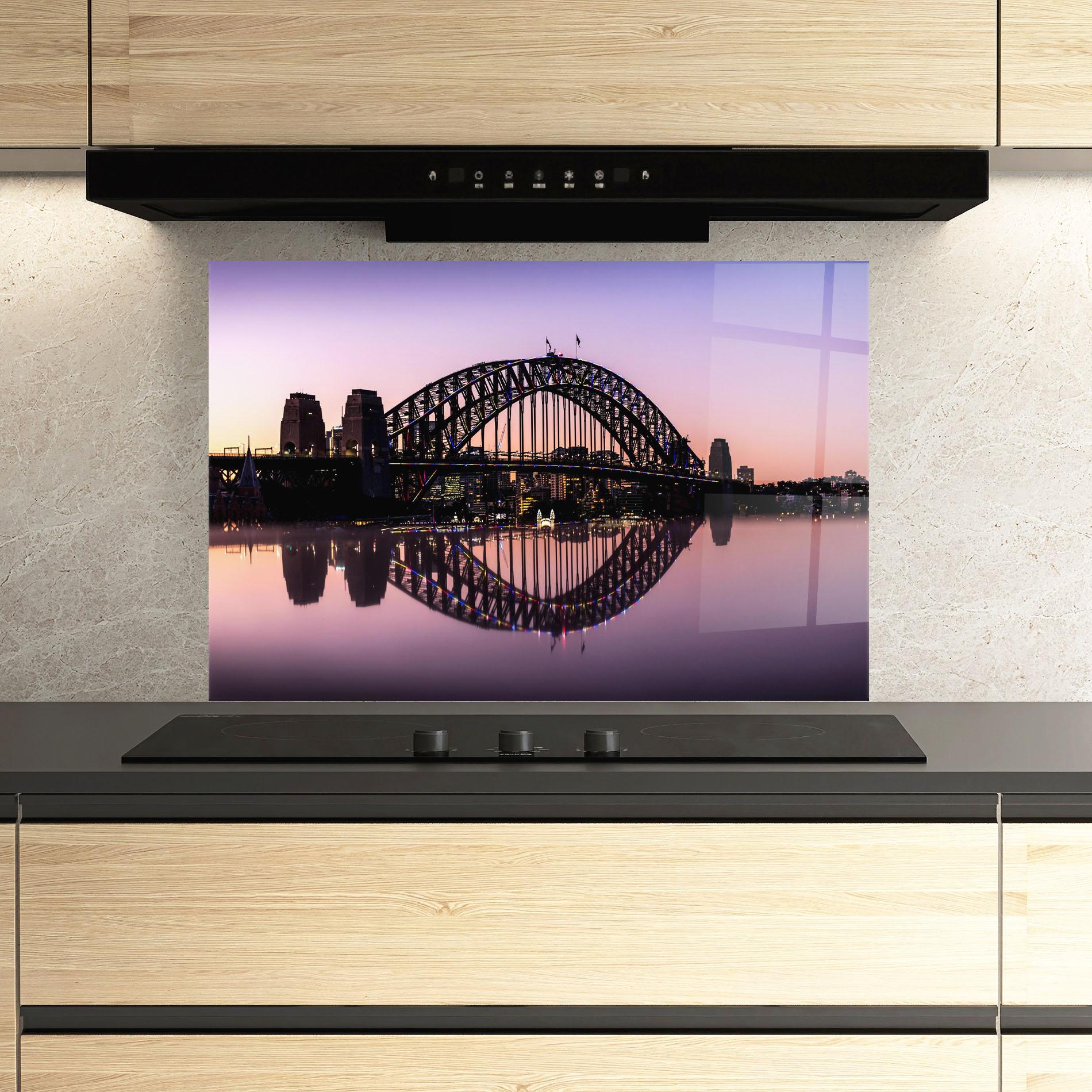 Panou Sticla Bucatarie Purple Night Sydney mockup 3