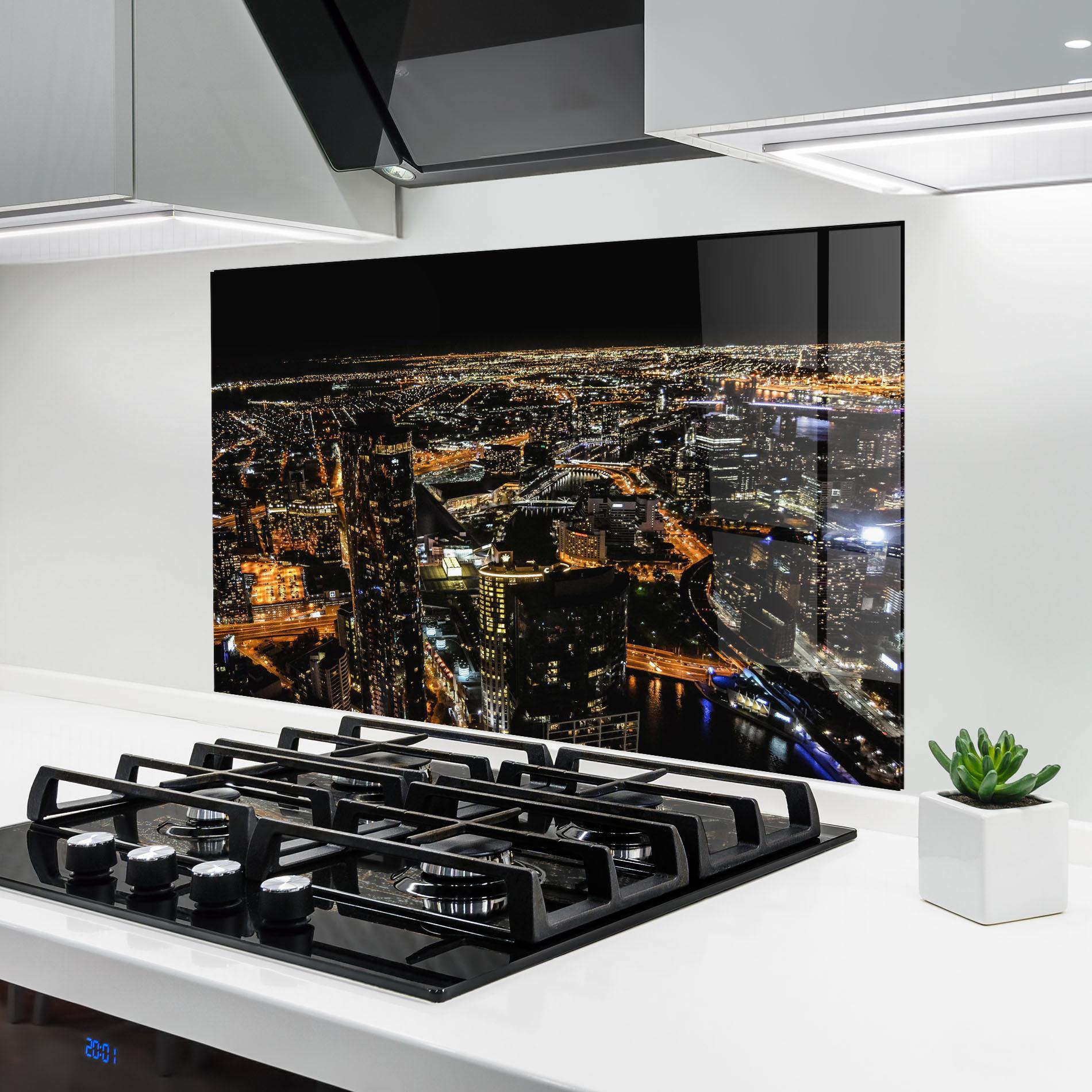 Panou Sticla Bucatarie Black City Light mockup 6