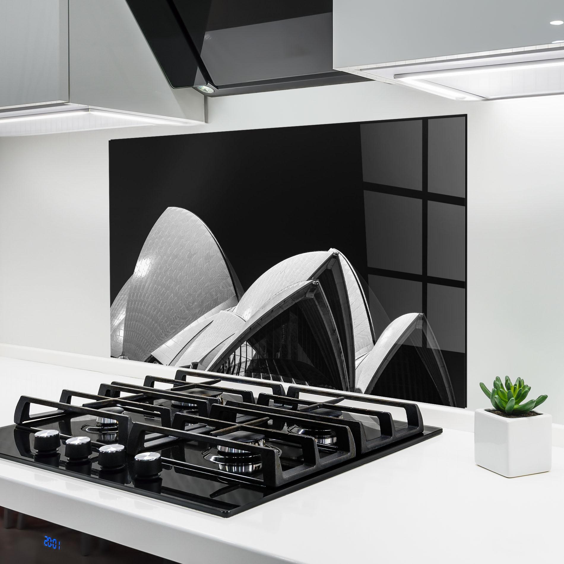 Panou Sticla Bucatarie Opera House Close Up mockup 6