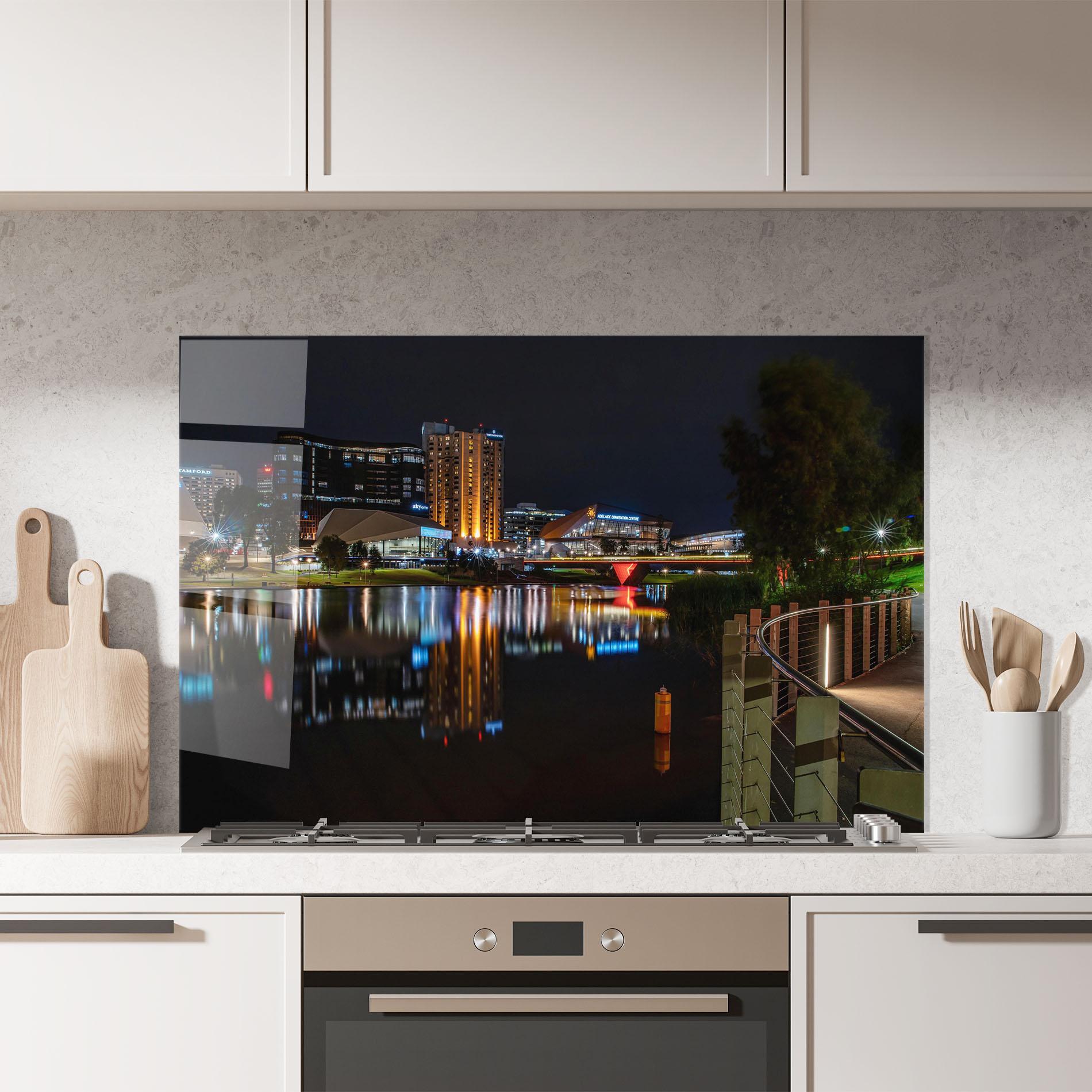 Panou Sticla Bucatarie Australia Night Lake mockup 7