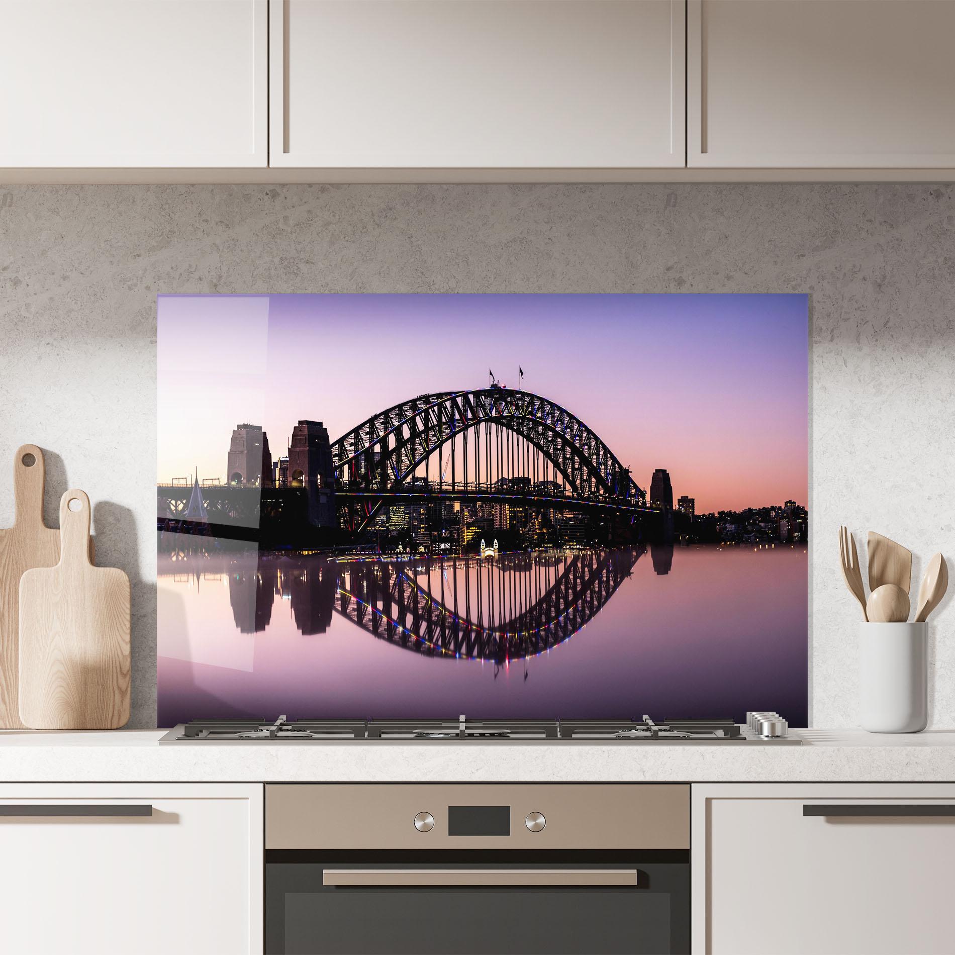 Panou Sticla Bucatarie Purple Night Sydney mockup 7