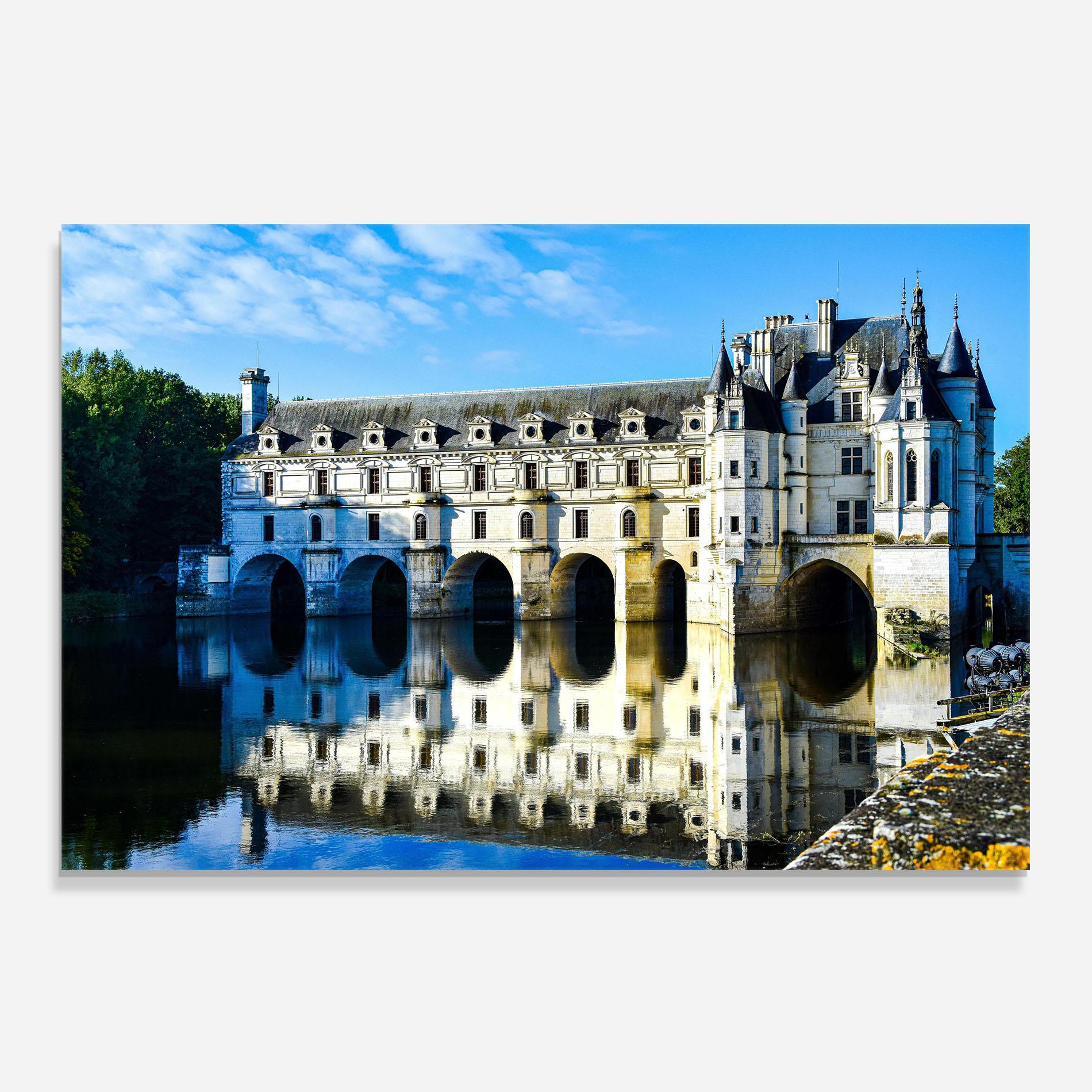 Panou Sticla Bucatarie White Building Reflection mockup 0