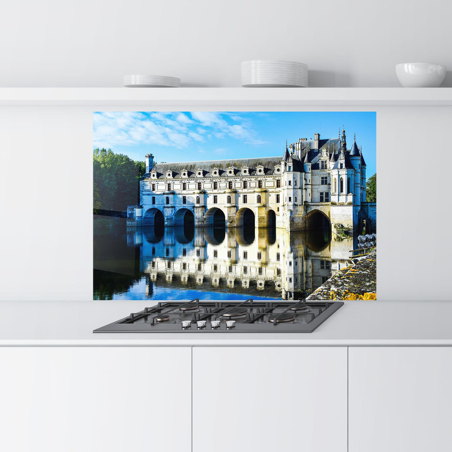 Panou Sticla Bucatarie White Building Reflection mockup 9