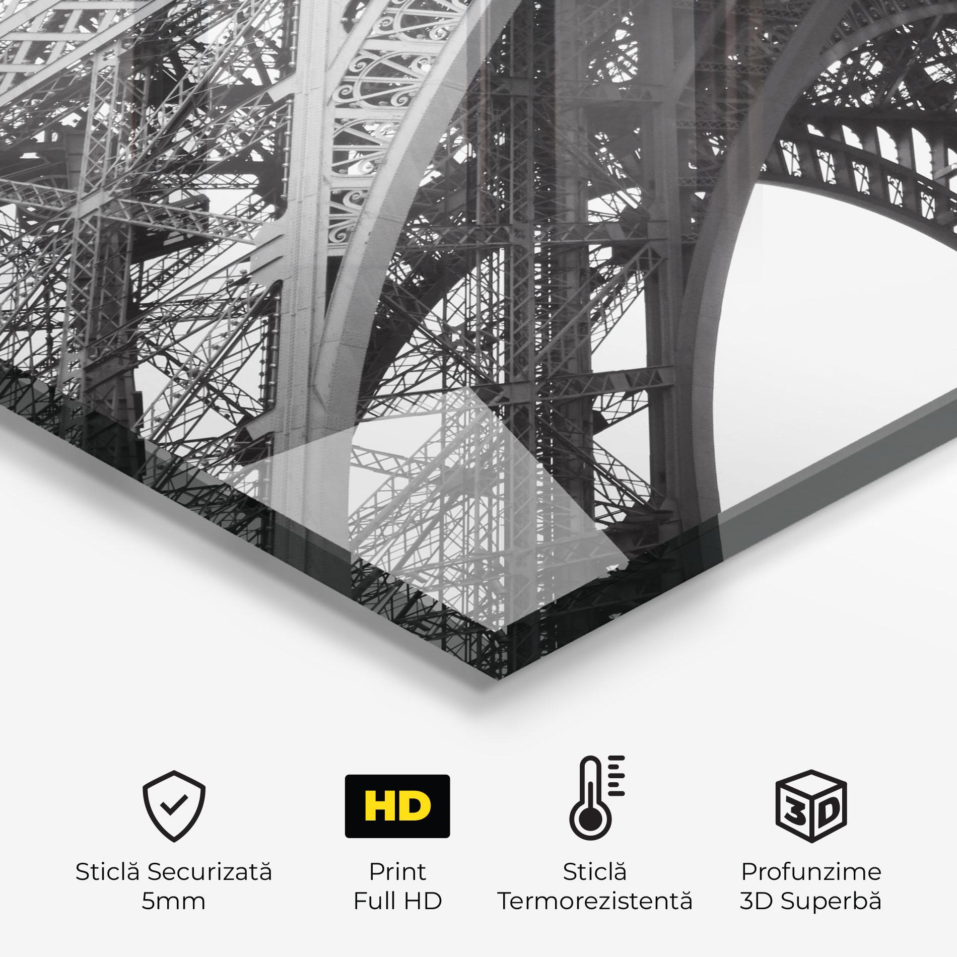 Panou Sticla Bucatarie Grey Eiffel Tower mockup 2