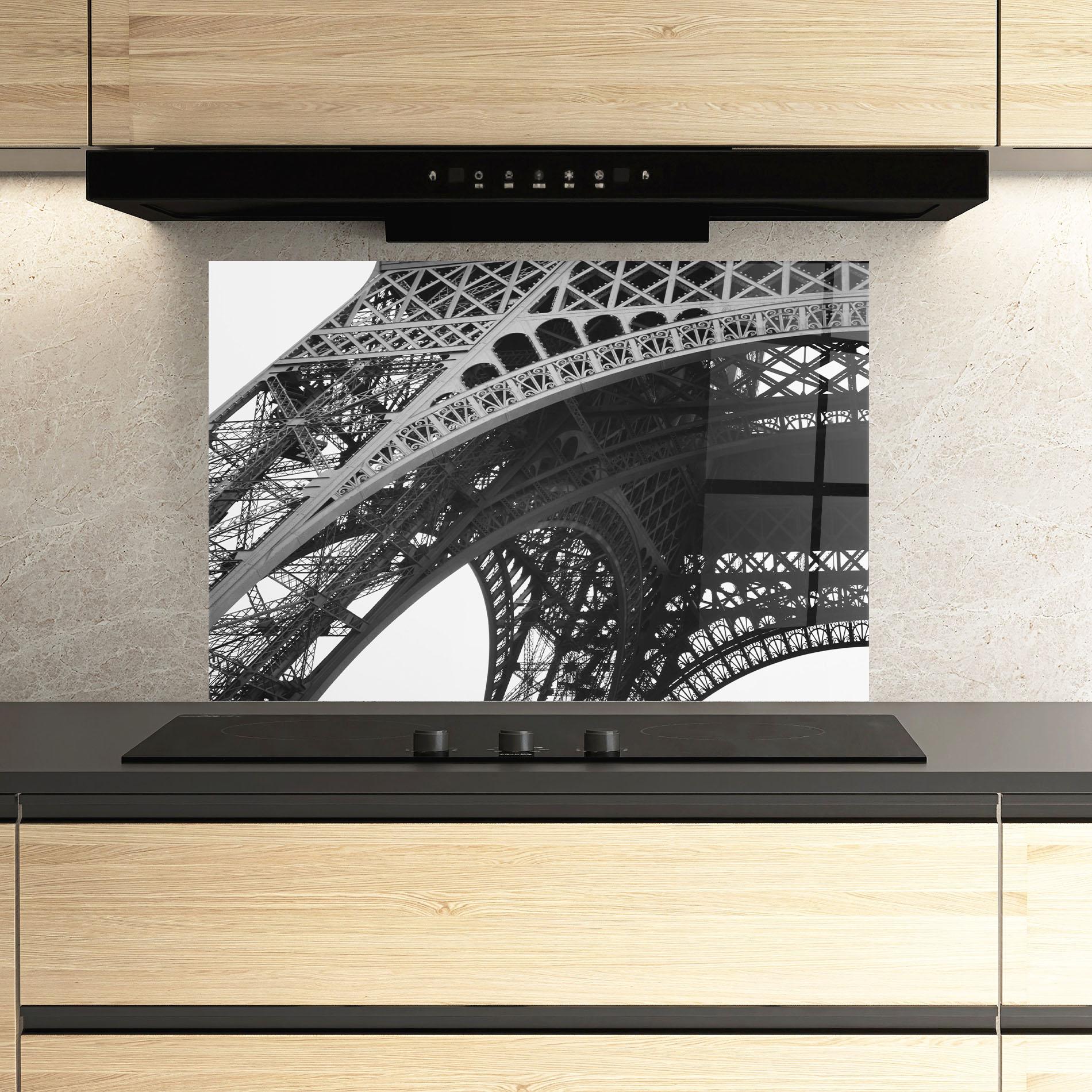 Panou Sticla Bucatarie Grey Eiffel Tower mockup 3