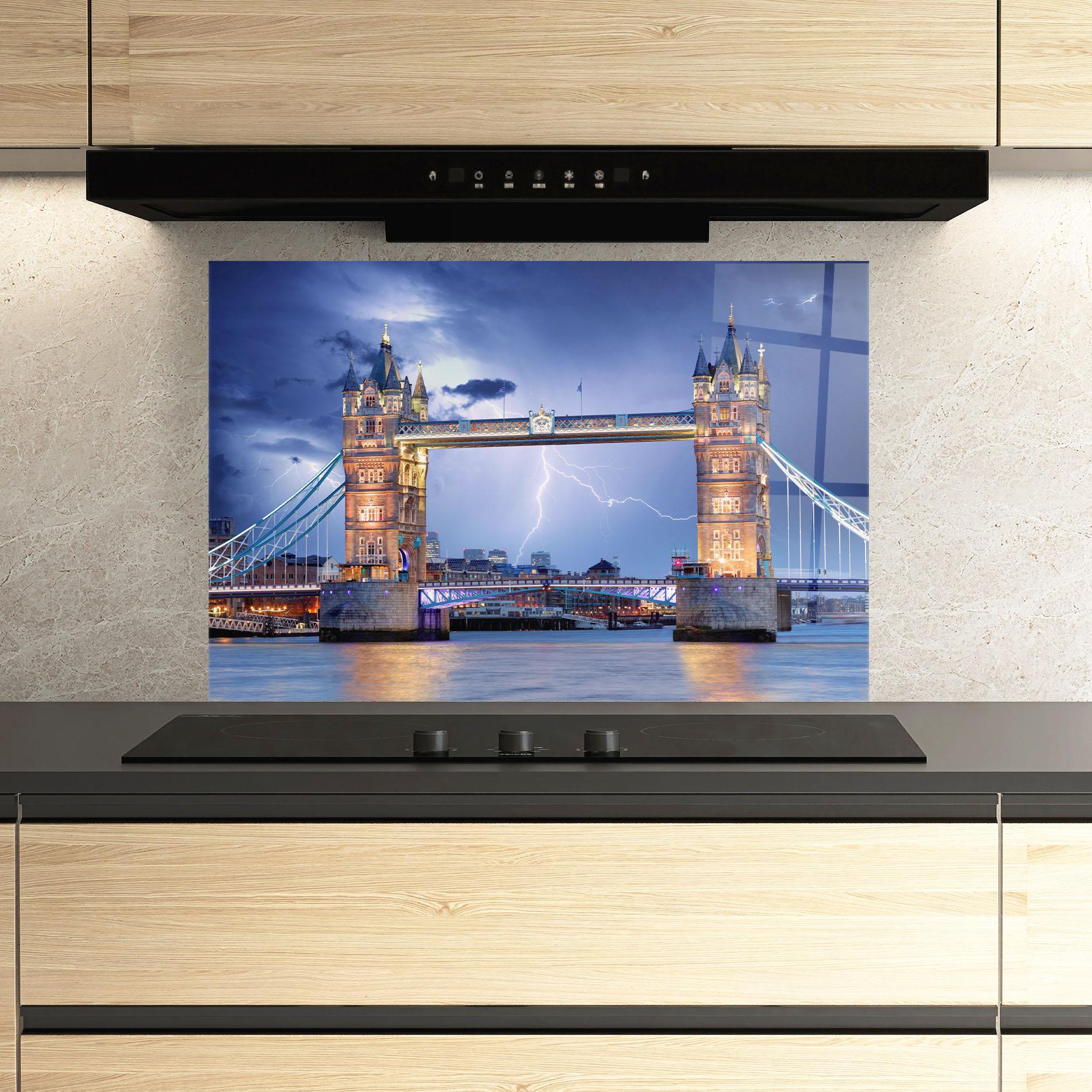 Panou Sticla Bucatarie London Tower Bridge mockup 3