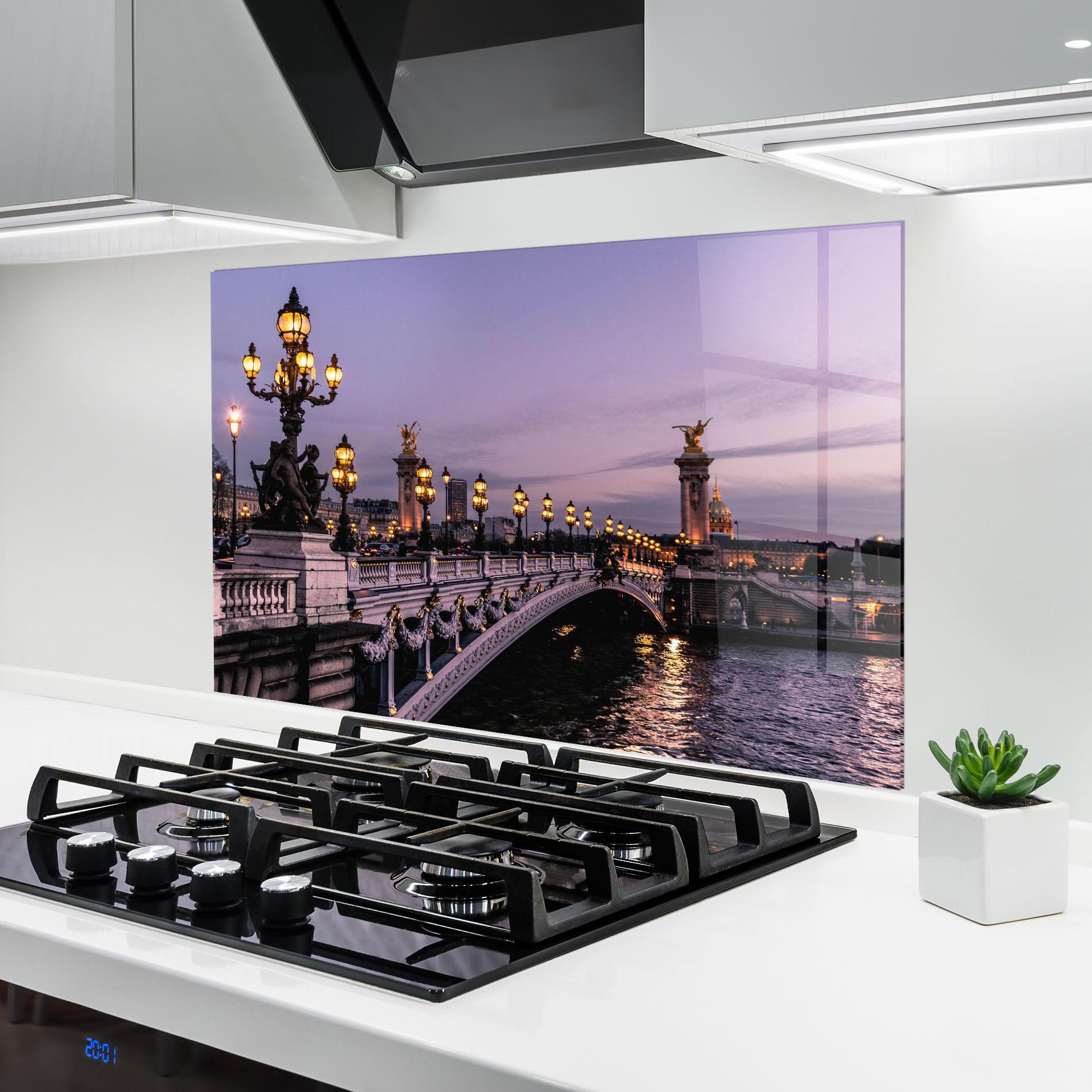 Panou Sticla Bucatarie Paris Bidge mockup 6