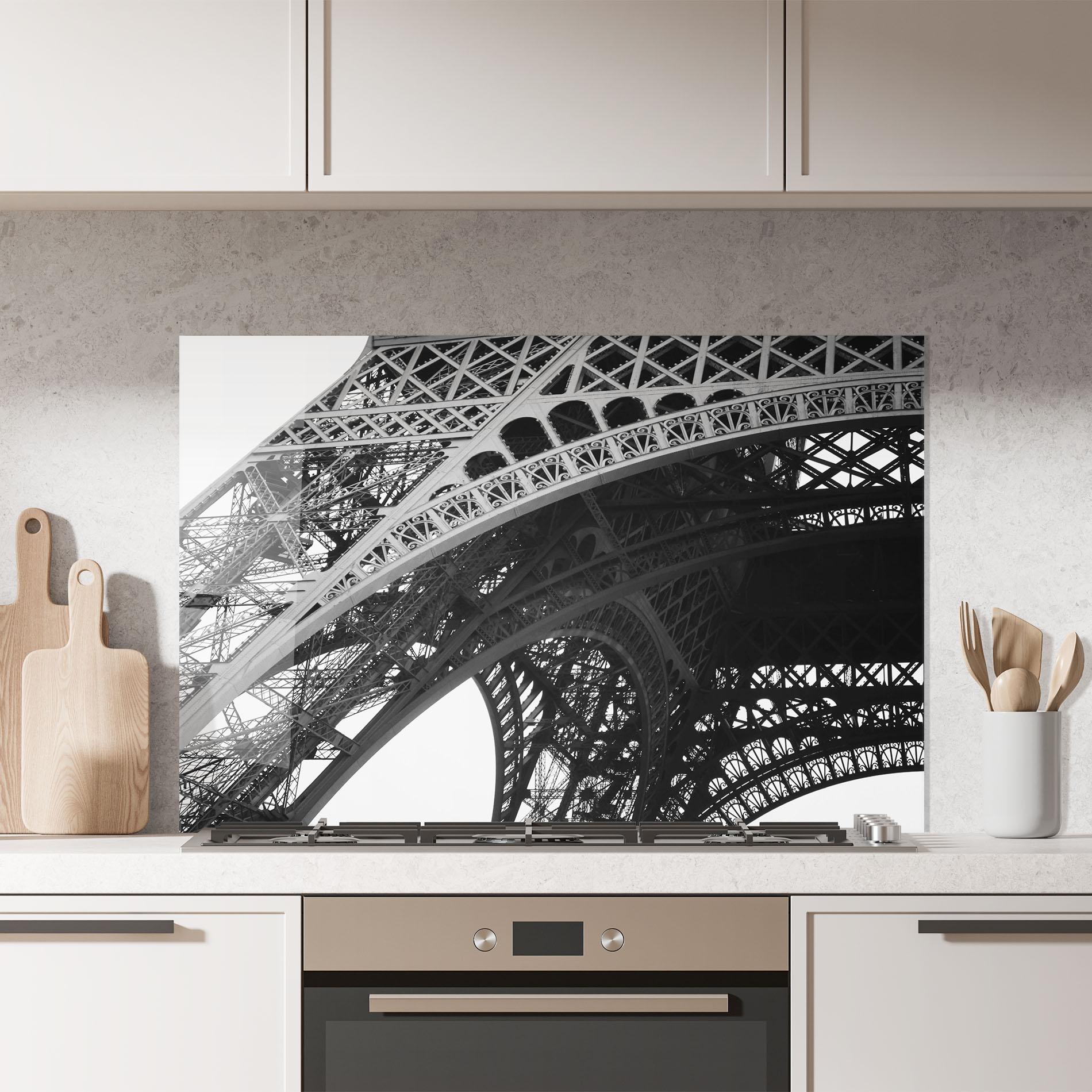 Panou Sticla Bucatarie Grey Eiffel Tower mockup 7