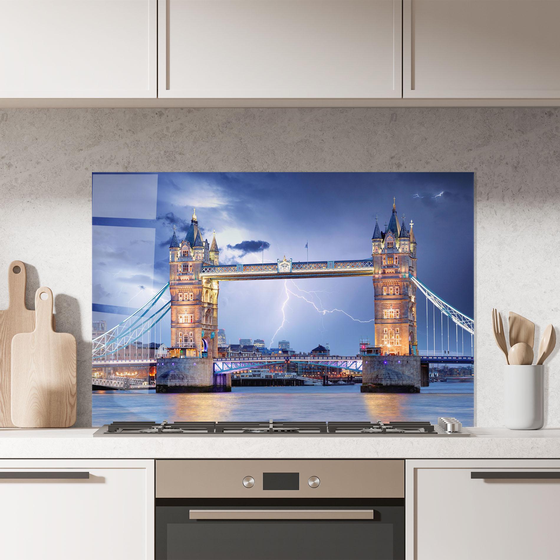 Panou Sticla Bucatarie London Tower Bridge mockup 7