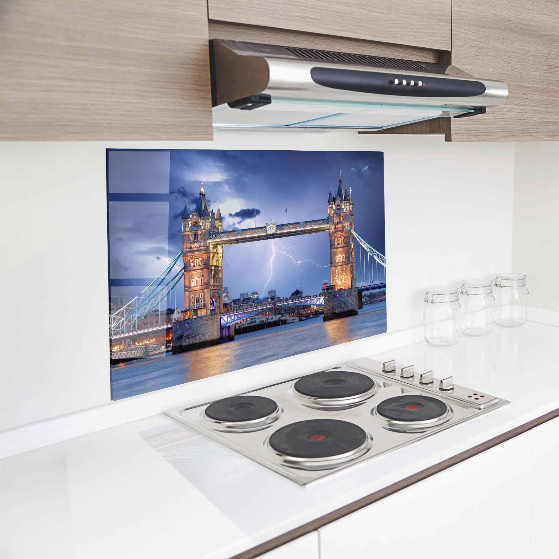 Panou Sticla Bucatarie London Tower Bridge mockup 8