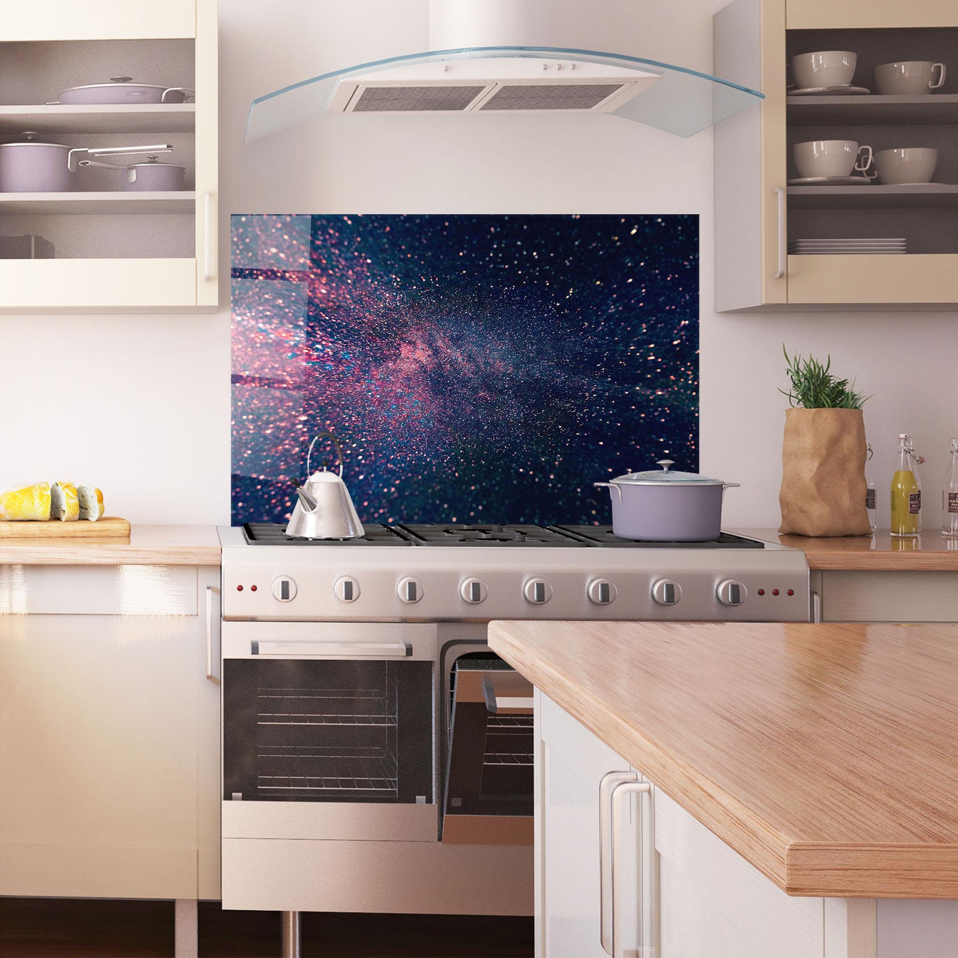 Panou Sticla Bucatarie Purple Spark mockup 1