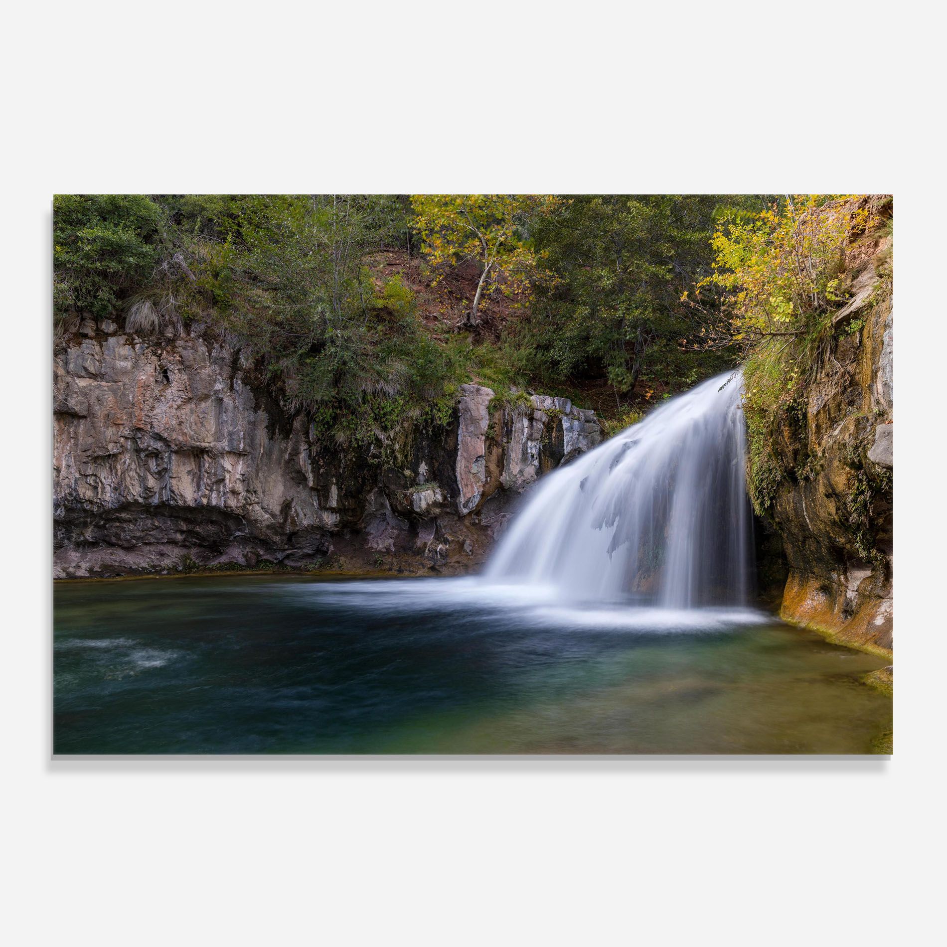 White Waterfall mockup 0