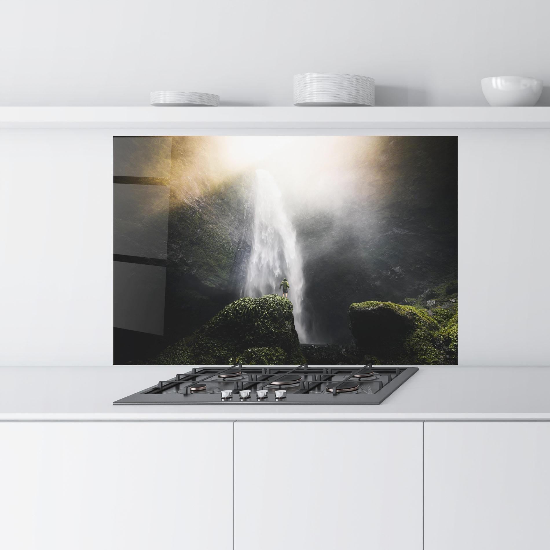 Panou Sticla Bucatarie Green Man Waterfall mockup 9