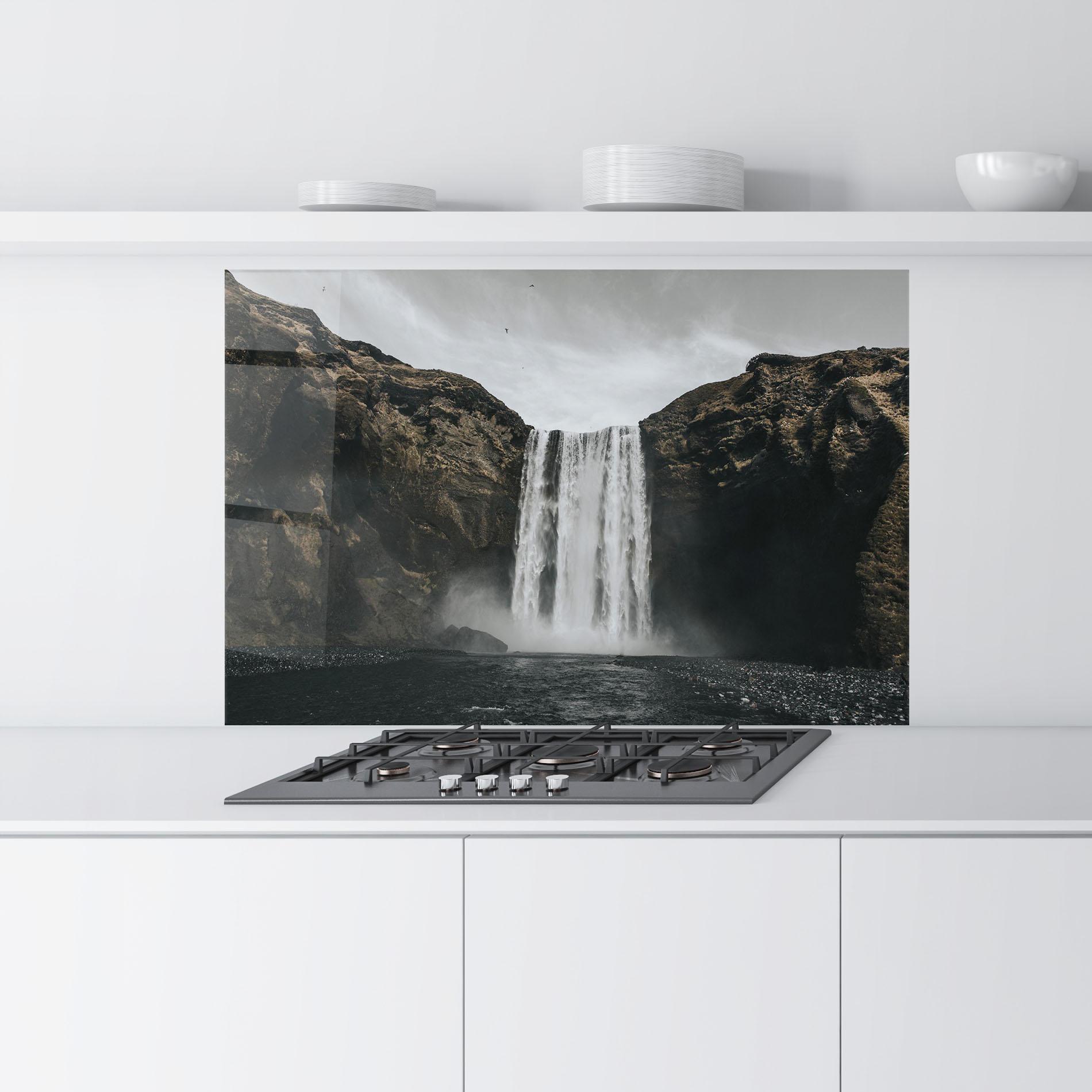 Panou Sticla Bucatarie Grey Waterfall mockup 9