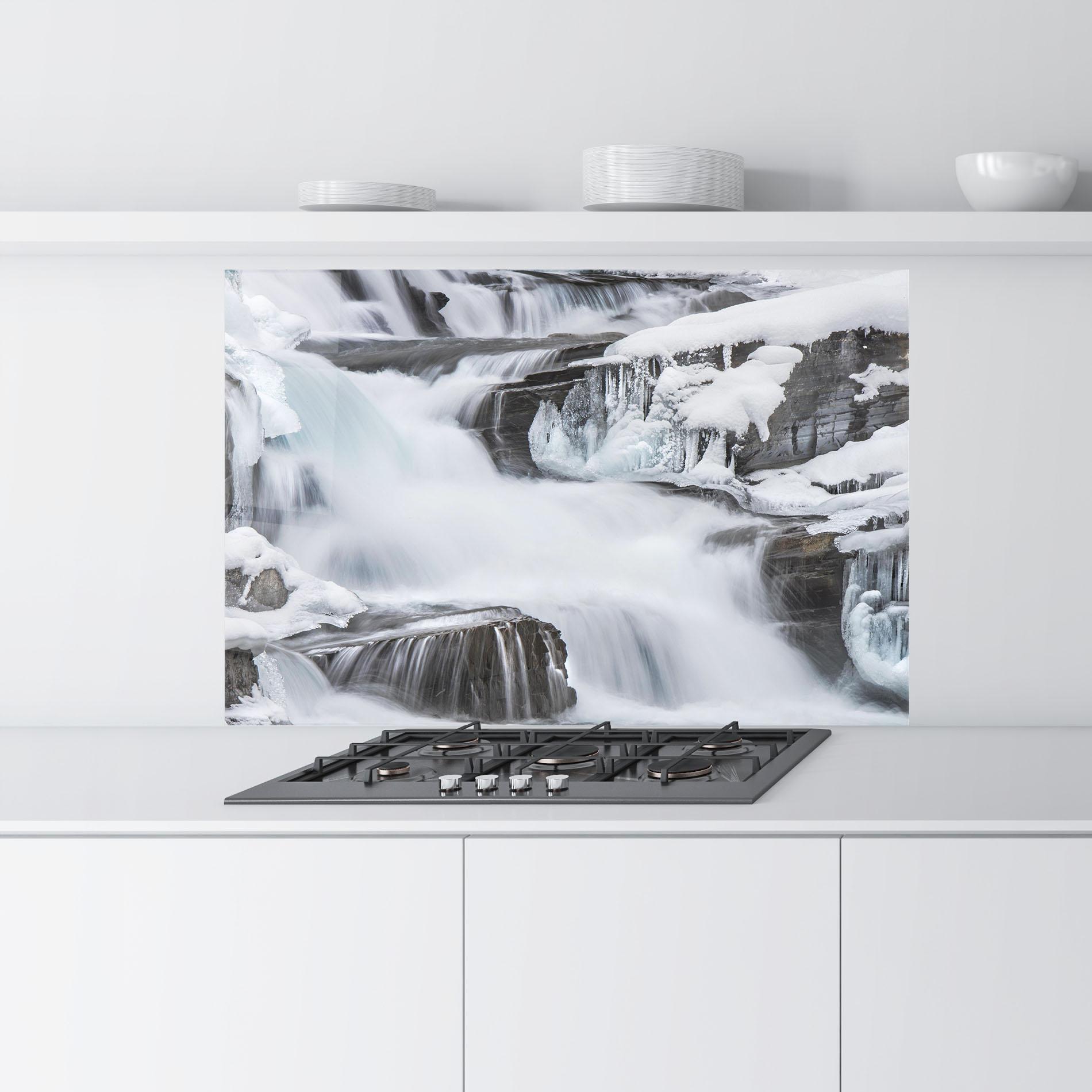 Panou Sticla Bucatarie Majestic Winter Waterfall mockup 9