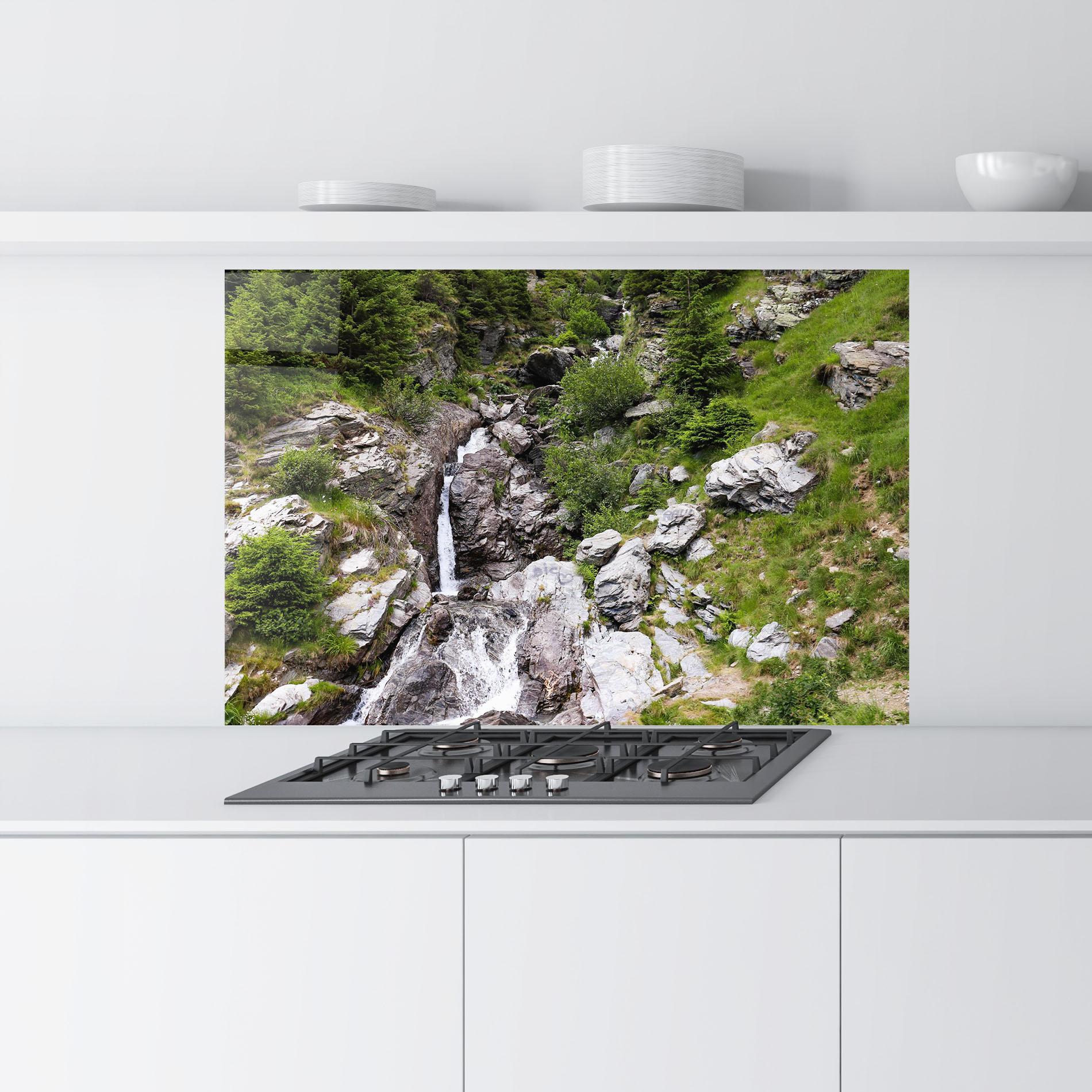 Panou Sticla Bucatarie Small Waterfall mockup 9