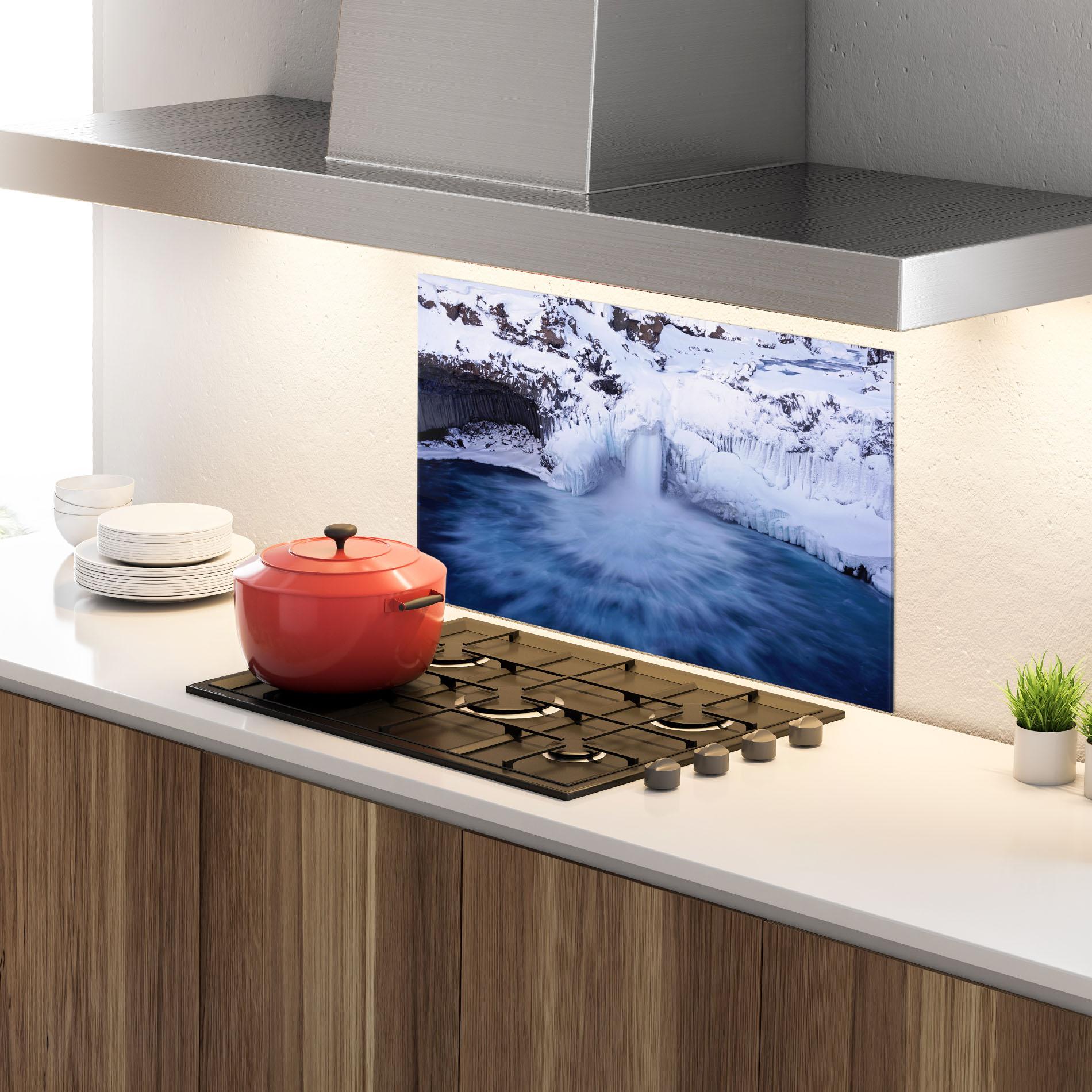 Panou Sticla Bucatarie Snow Waterfall mockup 4