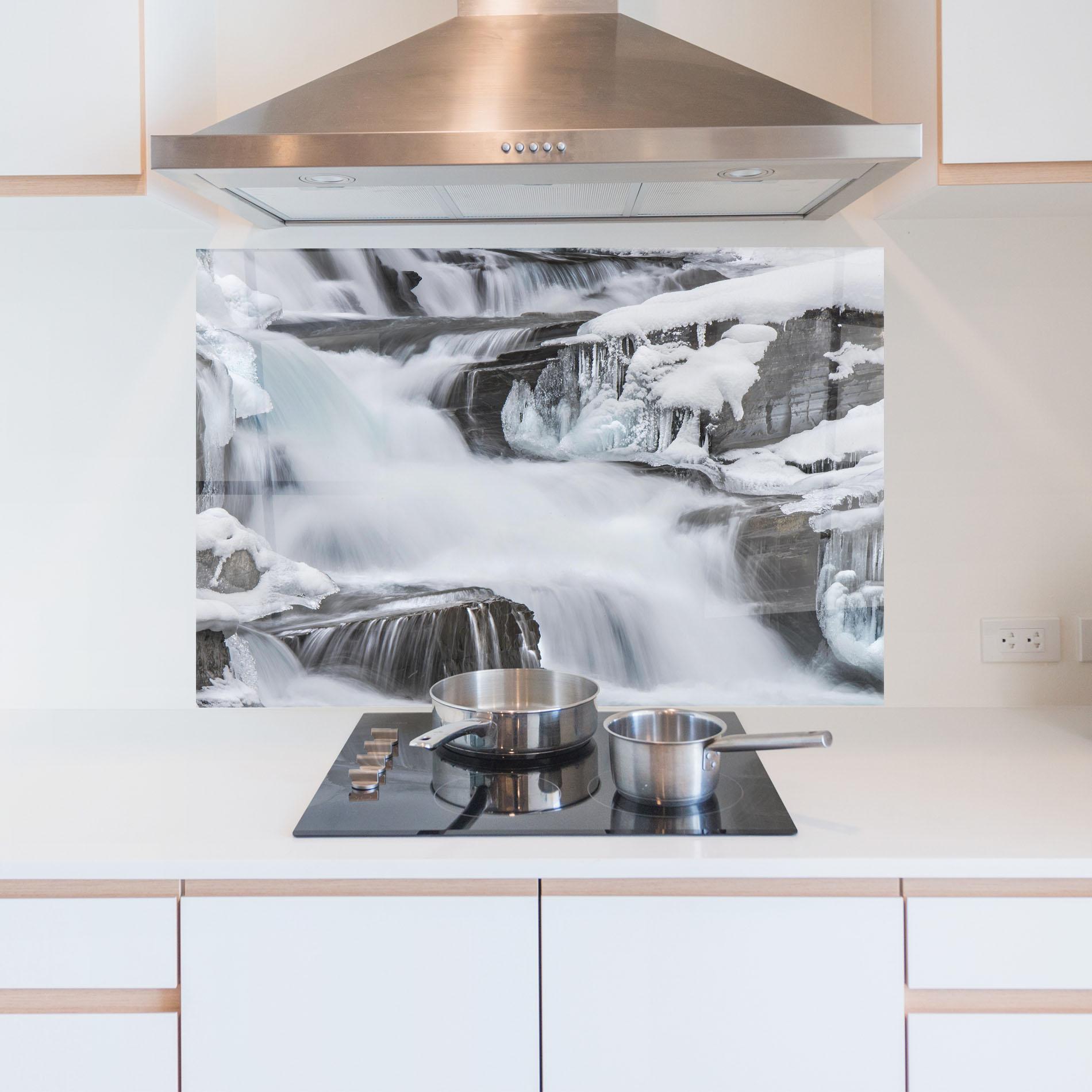 Panou Sticla Bucatarie Majestic Winter Waterfall mockup 5