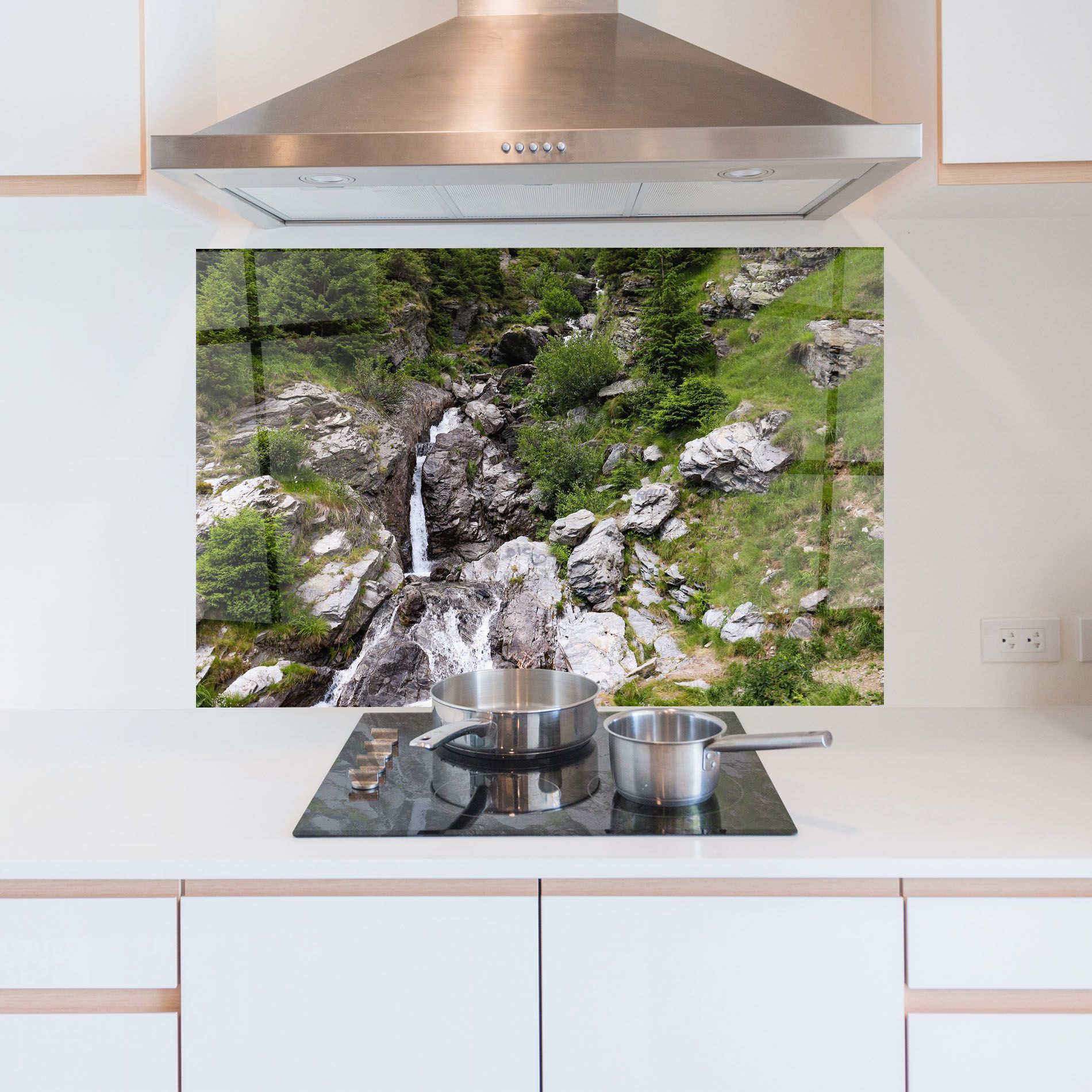 Small Waterfall mockup 5