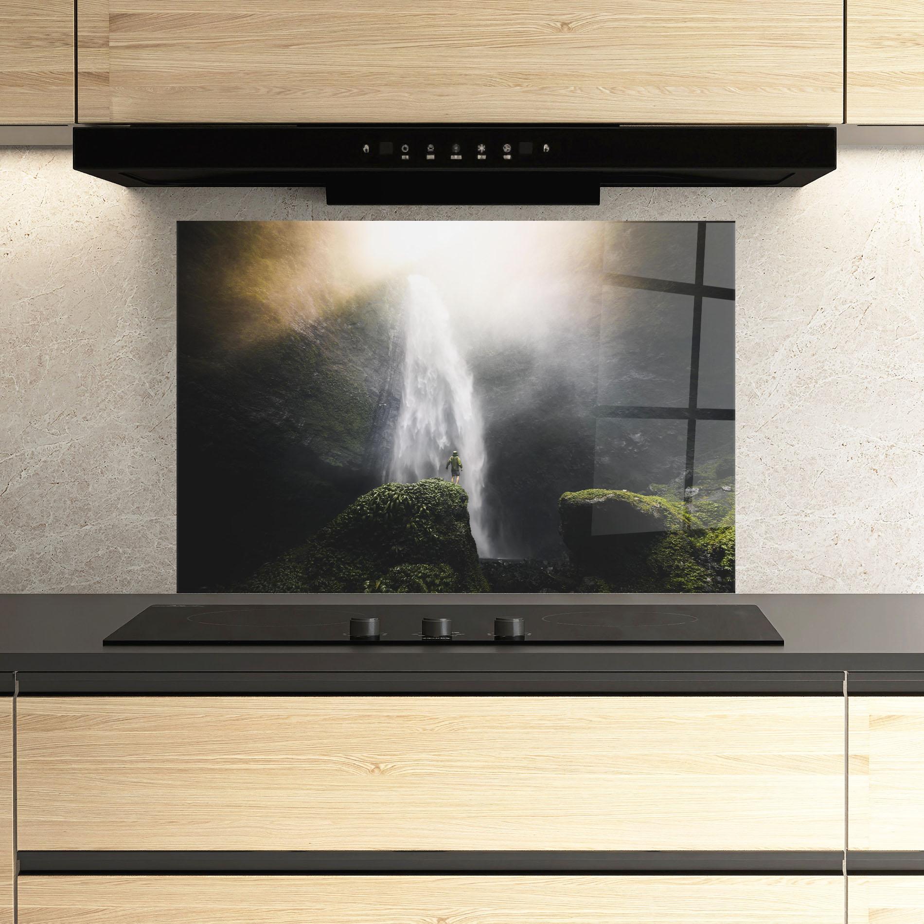 Panou Sticla Bucatarie Green Man Waterfall mockup 3