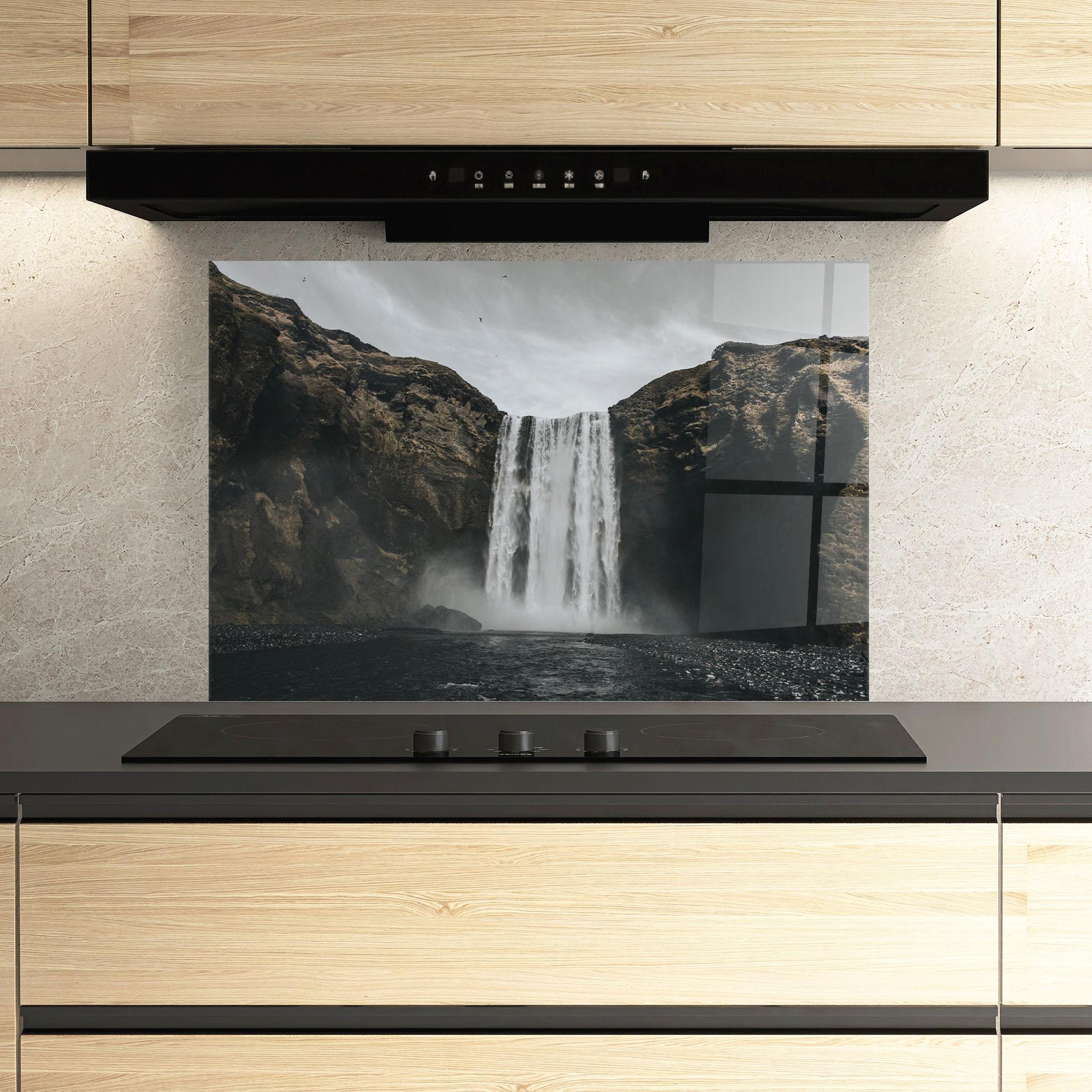 Panou Sticla Bucatarie Grey Waterfall mockup 3