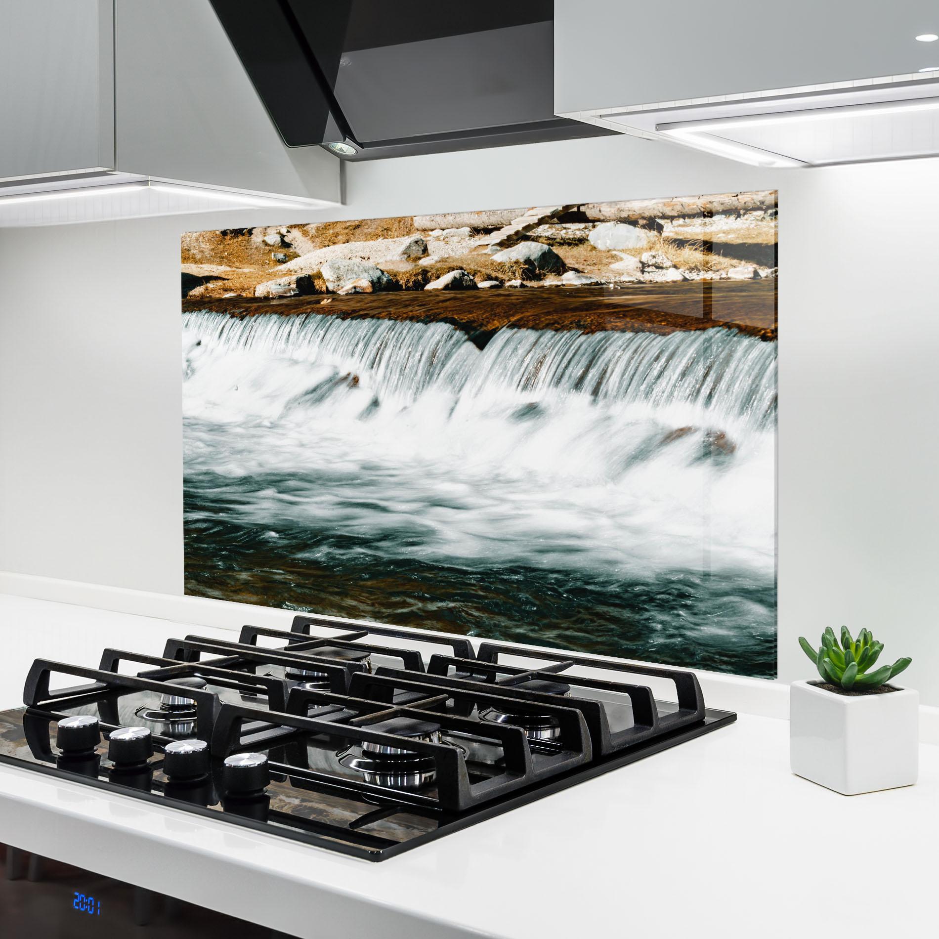 Panou Sticla Bucatarie Small Pretty Waterfall mockup 6