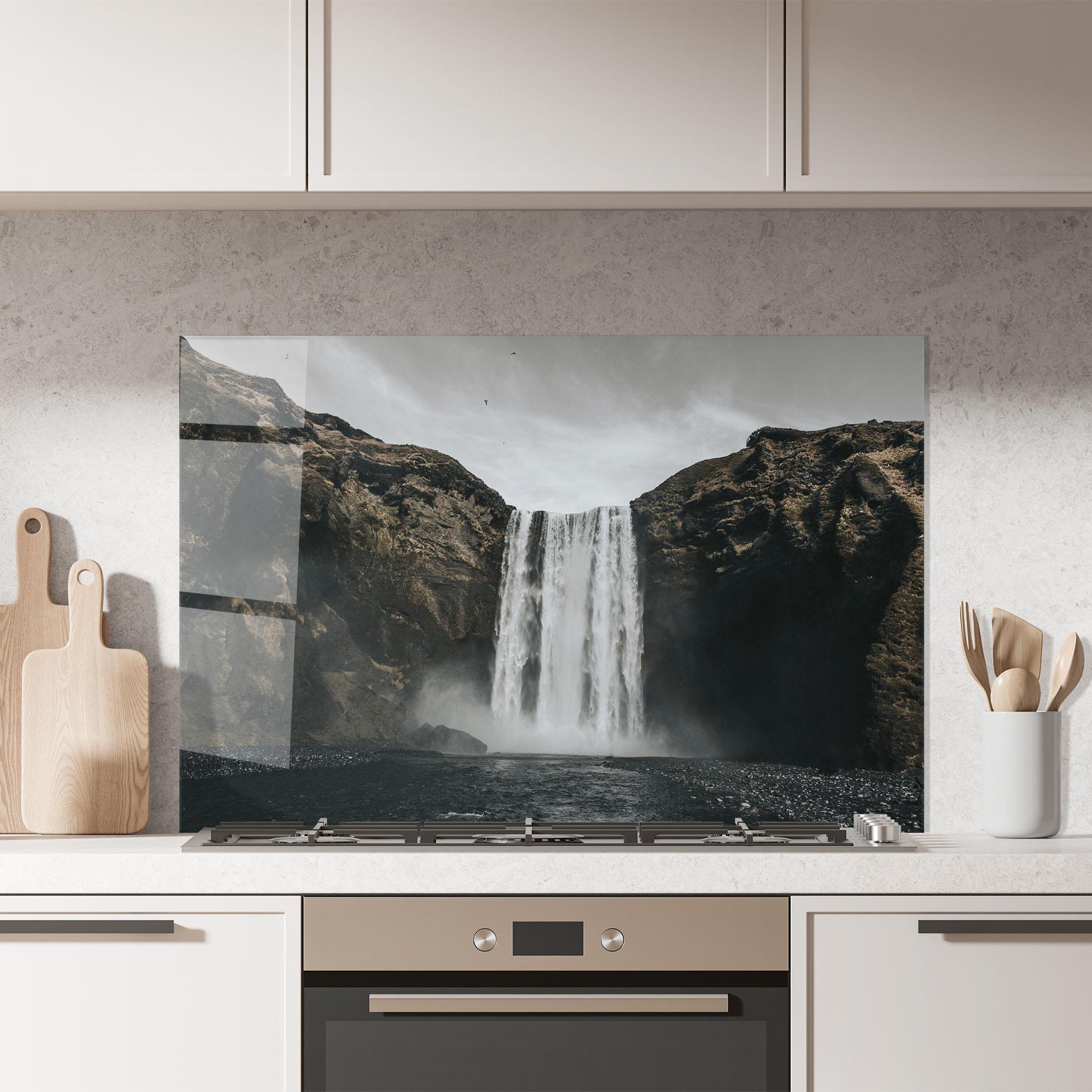Panou Sticla Bucatarie Grey Waterfall mockup 7