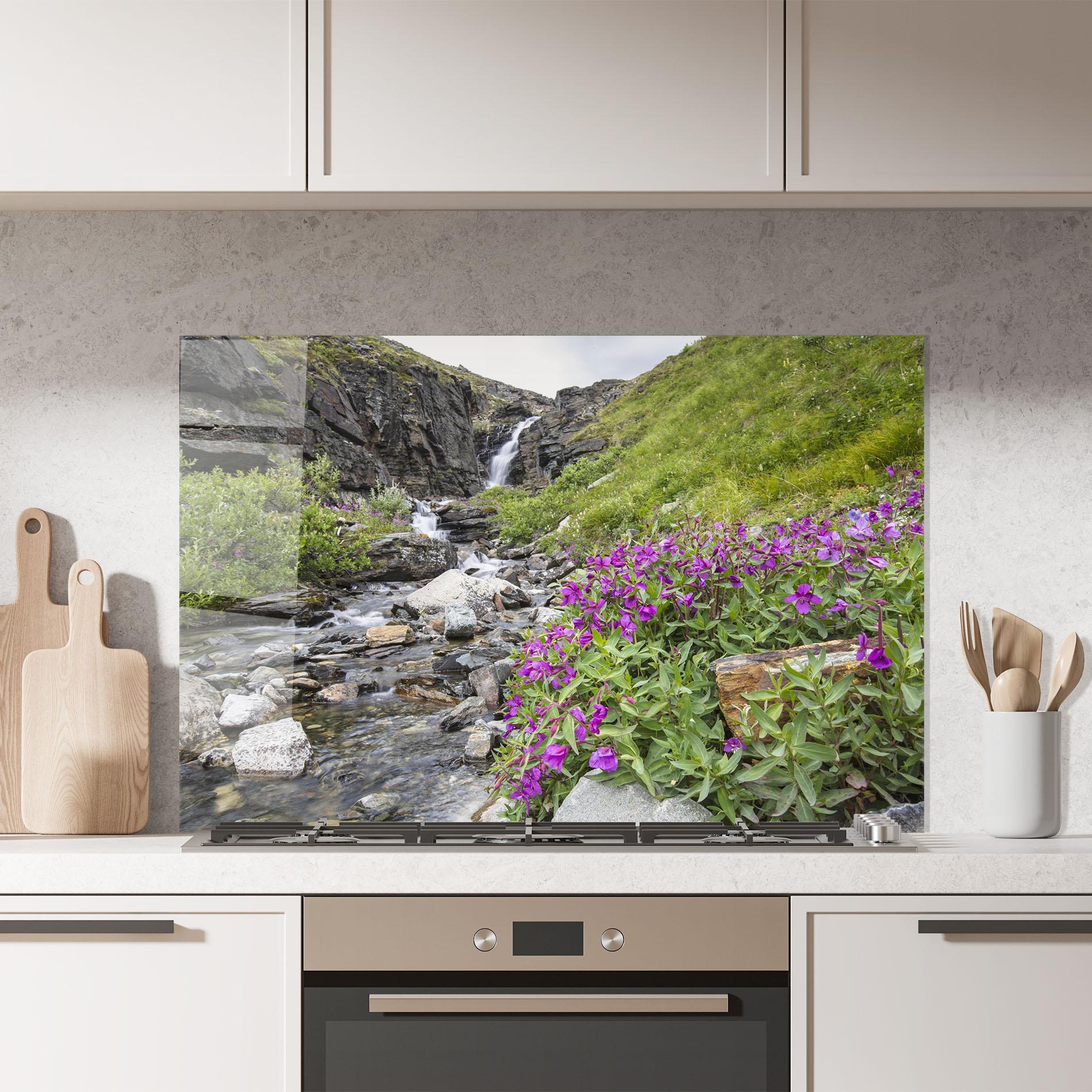 Panou Sticla Bucatarie Purple Flowers Waterfall mockup 7