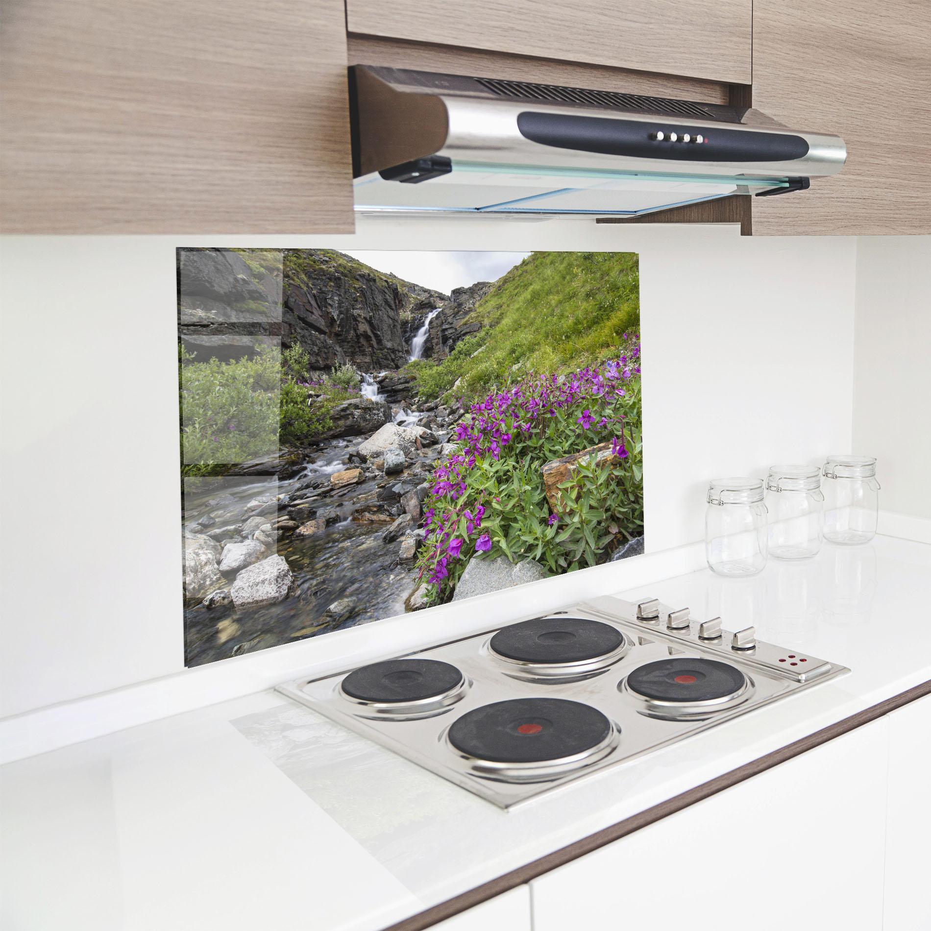 Panou Sticla Bucatarie Purple Flowers Waterfall mockup 8