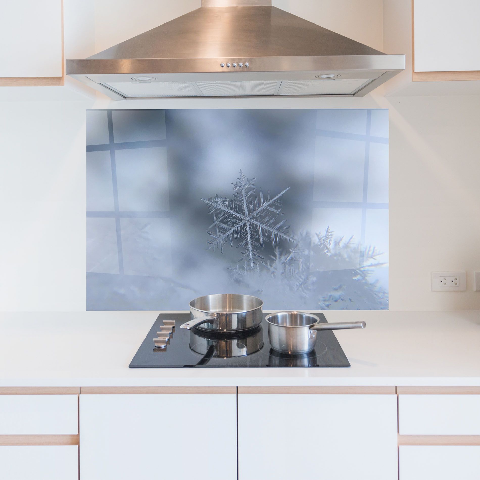 Pretty Snowflake mockup 5