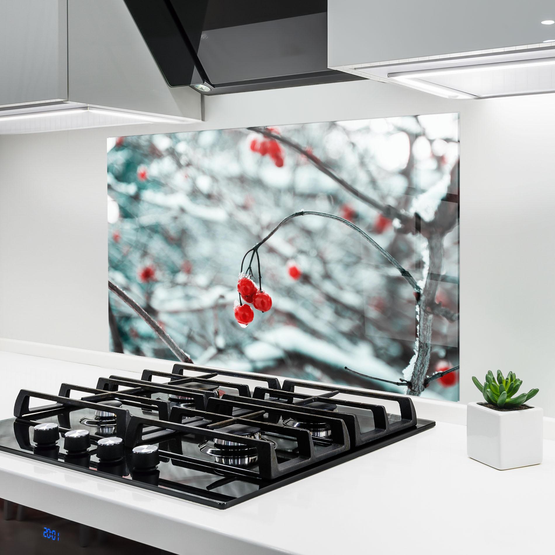 Panou Sticla Bucatarie Snow Red Fruits mockup 6