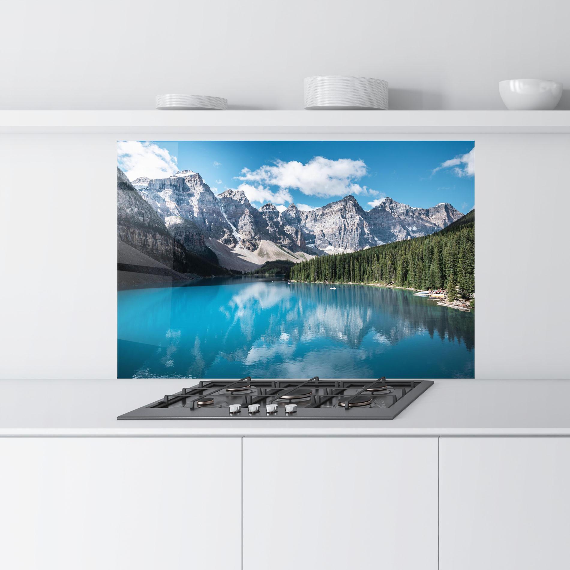 Panou Sticla Bucatarie Beautiful Lake Canada mockup 9