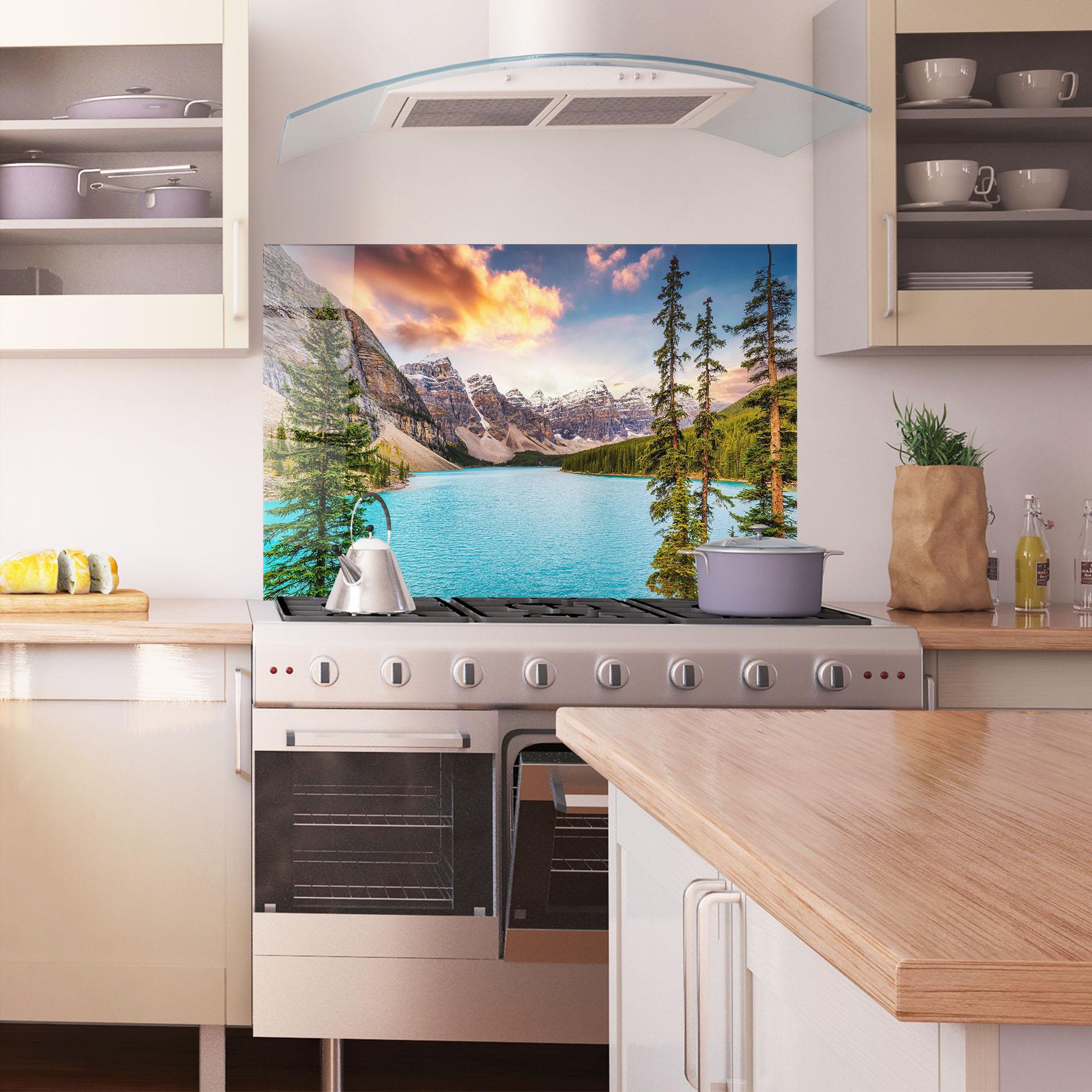 Panou Sticla Bucatarie Blue Magic Lake mockup 1