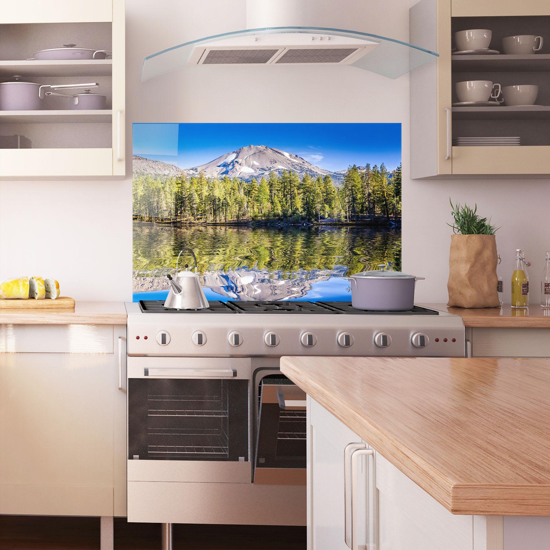 Panou Sticla Bucatarie Green Tree Lake mockup 1