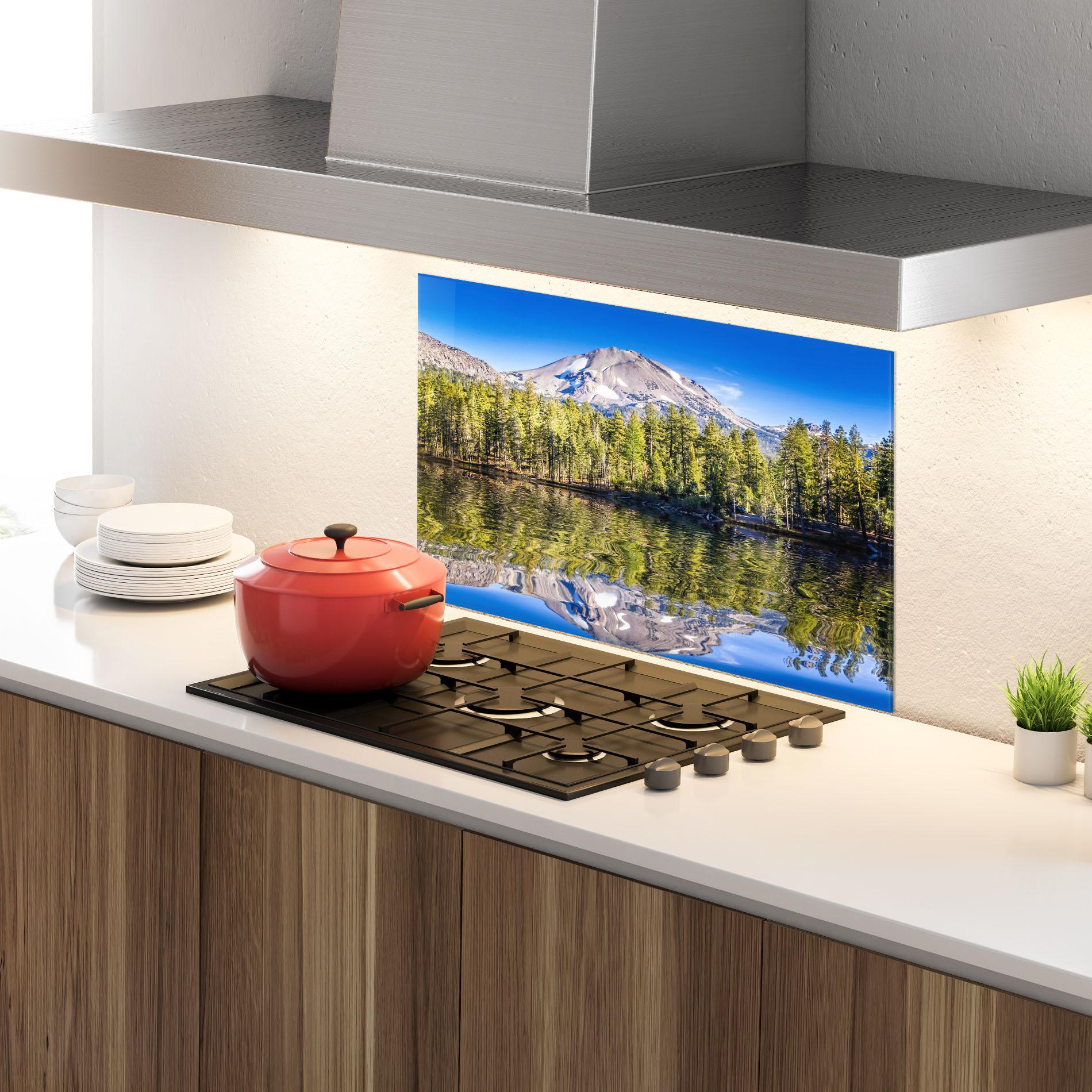 Panou Sticla Bucatarie Green Tree Lake mockup 4